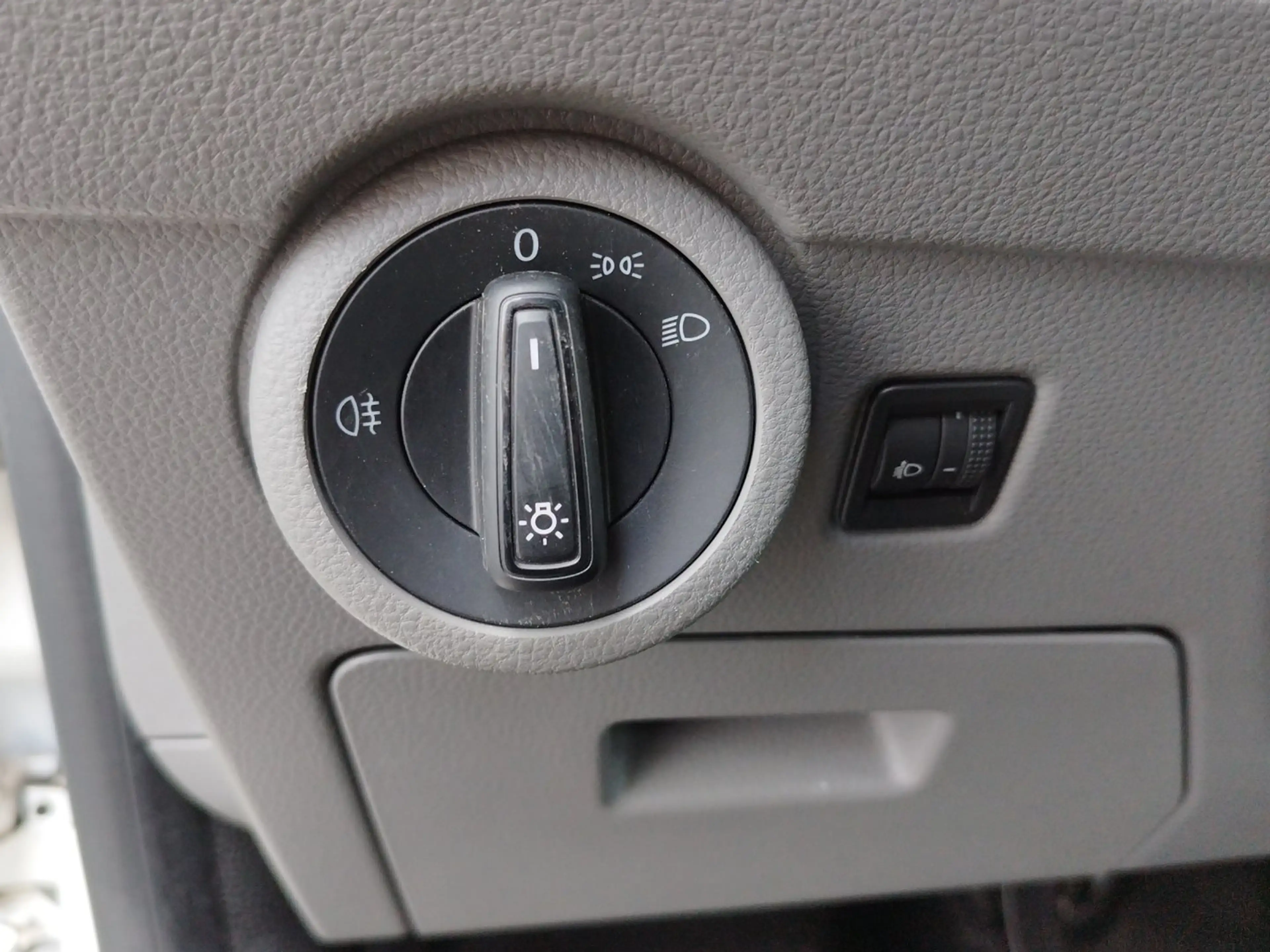Volkswagen T6.1 Transporter VW Transporter T6.1 Kastenwagen TDI — photo 10