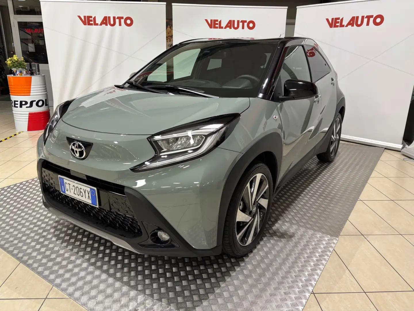 Toyota Aygo Aygo X 1.0 VVT-i 72 CV 5 porte Lounge Verde - 1