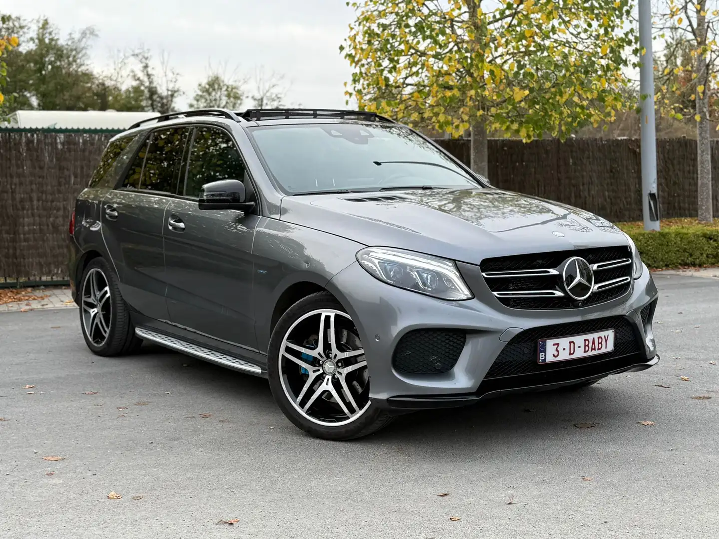 Mercedes-Benz GLE 500 e 4Matic 7G-TRONIC AMG Line - 1