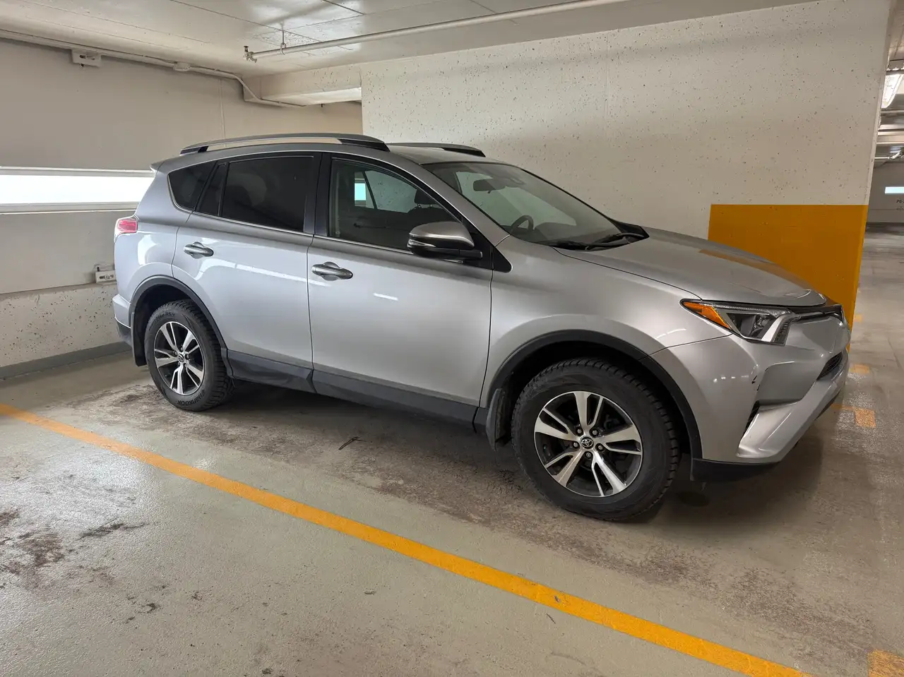 Toyota RAV 4 снимка Toyota RAV 4