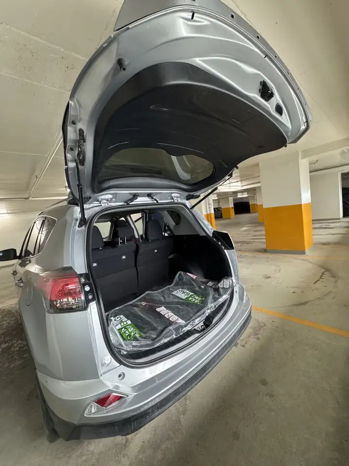 Toyota RAV 4 снимка Toyota RAV 4