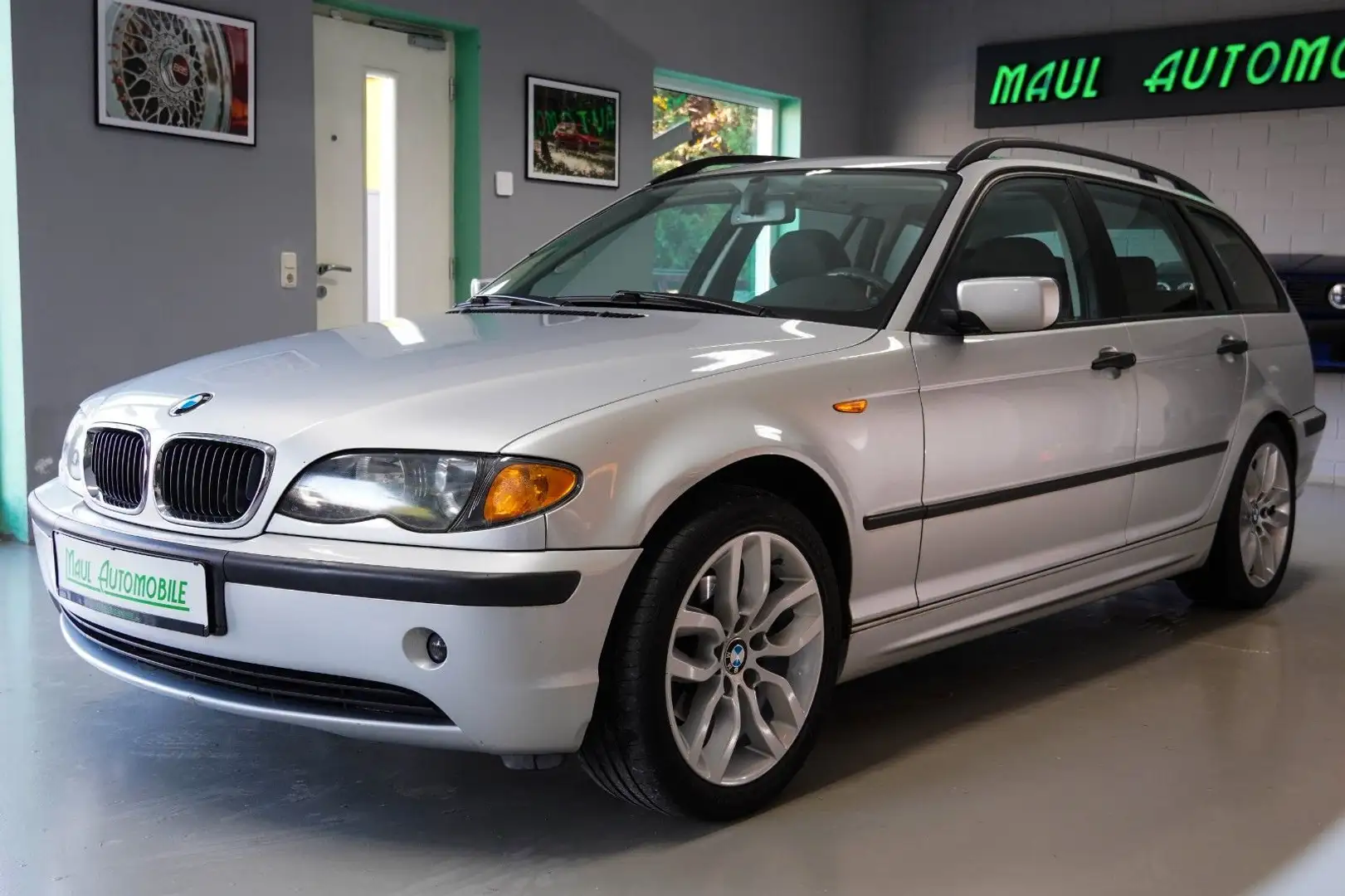BMW 318 3 Touring 318i Klima 8-Fach Zilver - 1