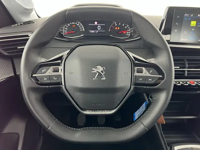 Peugeot 208 view 15