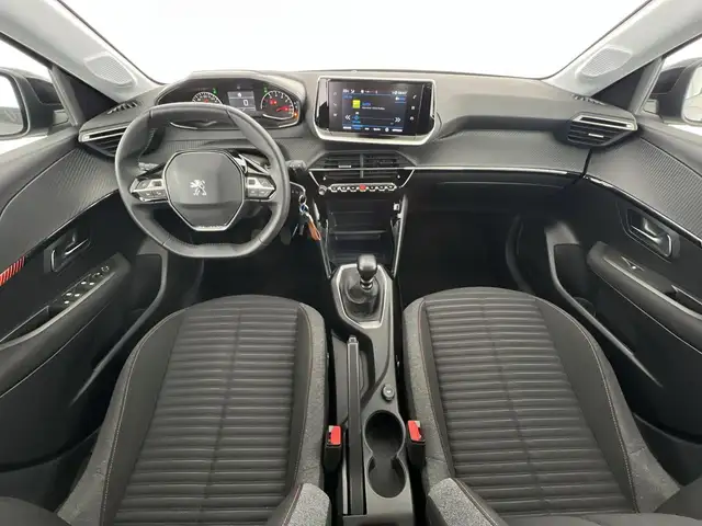 Peugeot 208 view 6