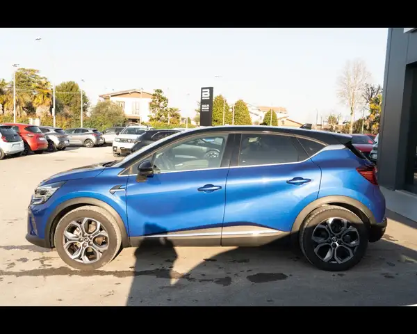 Renault Captur view 2