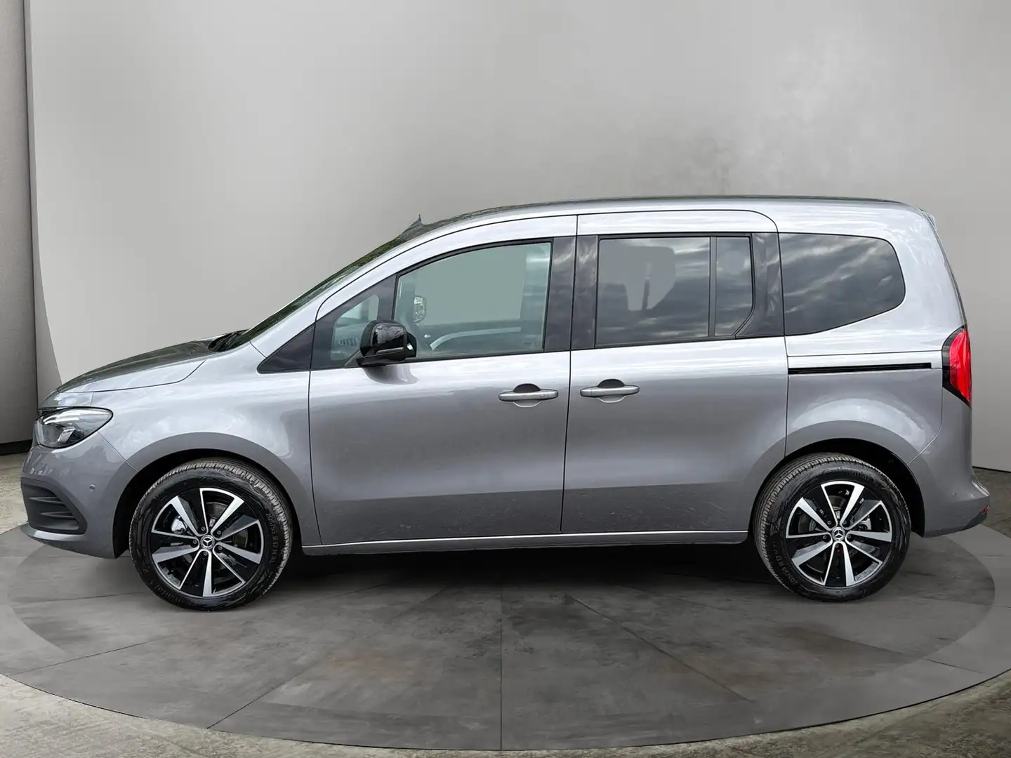 Mercedes-Benz EQT 200 L1 Advanced Plus Grau - 2