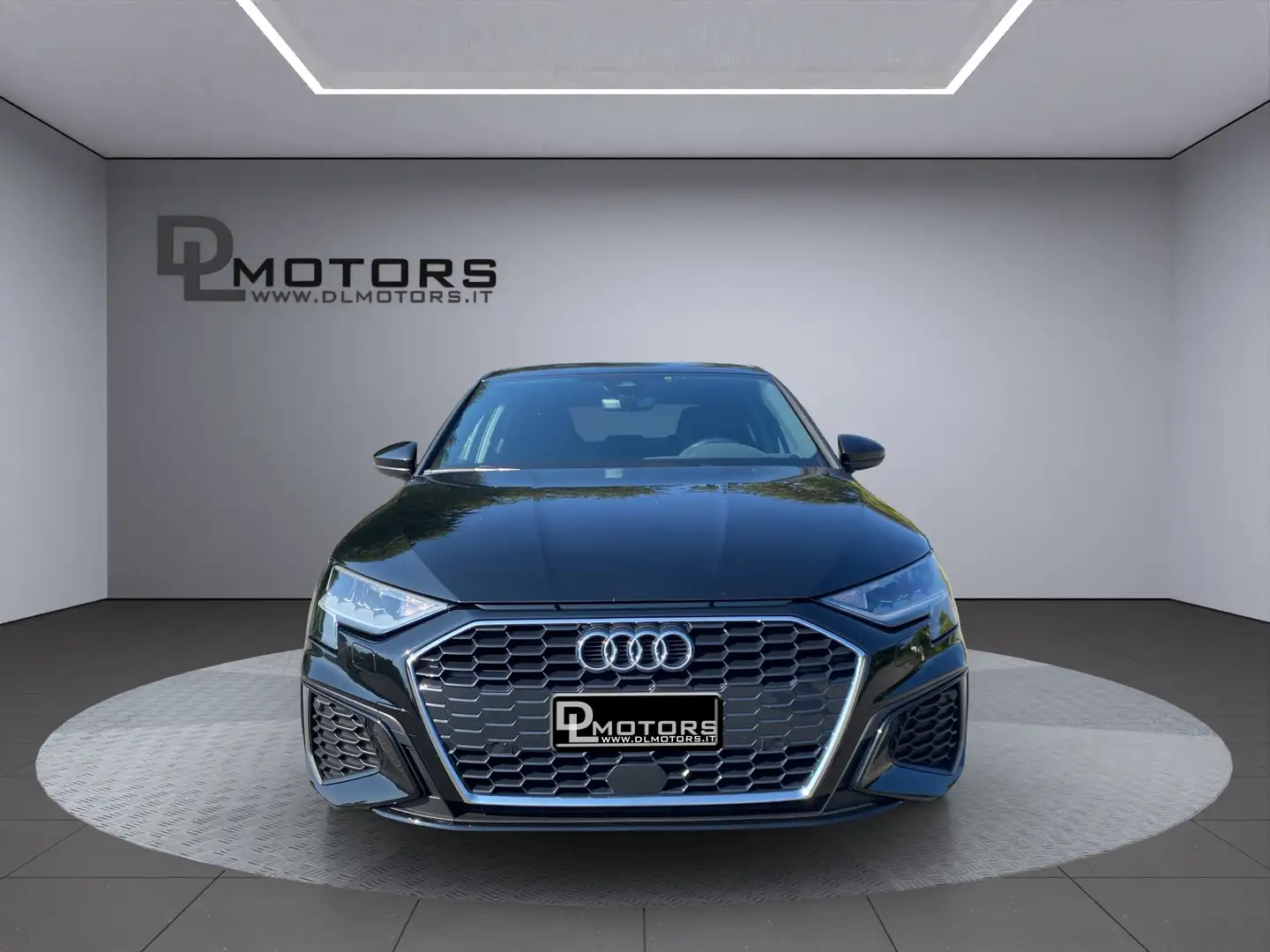 Audi A3 SEDAN, 30 TDI, 2.0 116 CV, S-TRONIC, NEOPATENTATI! Nero - 2