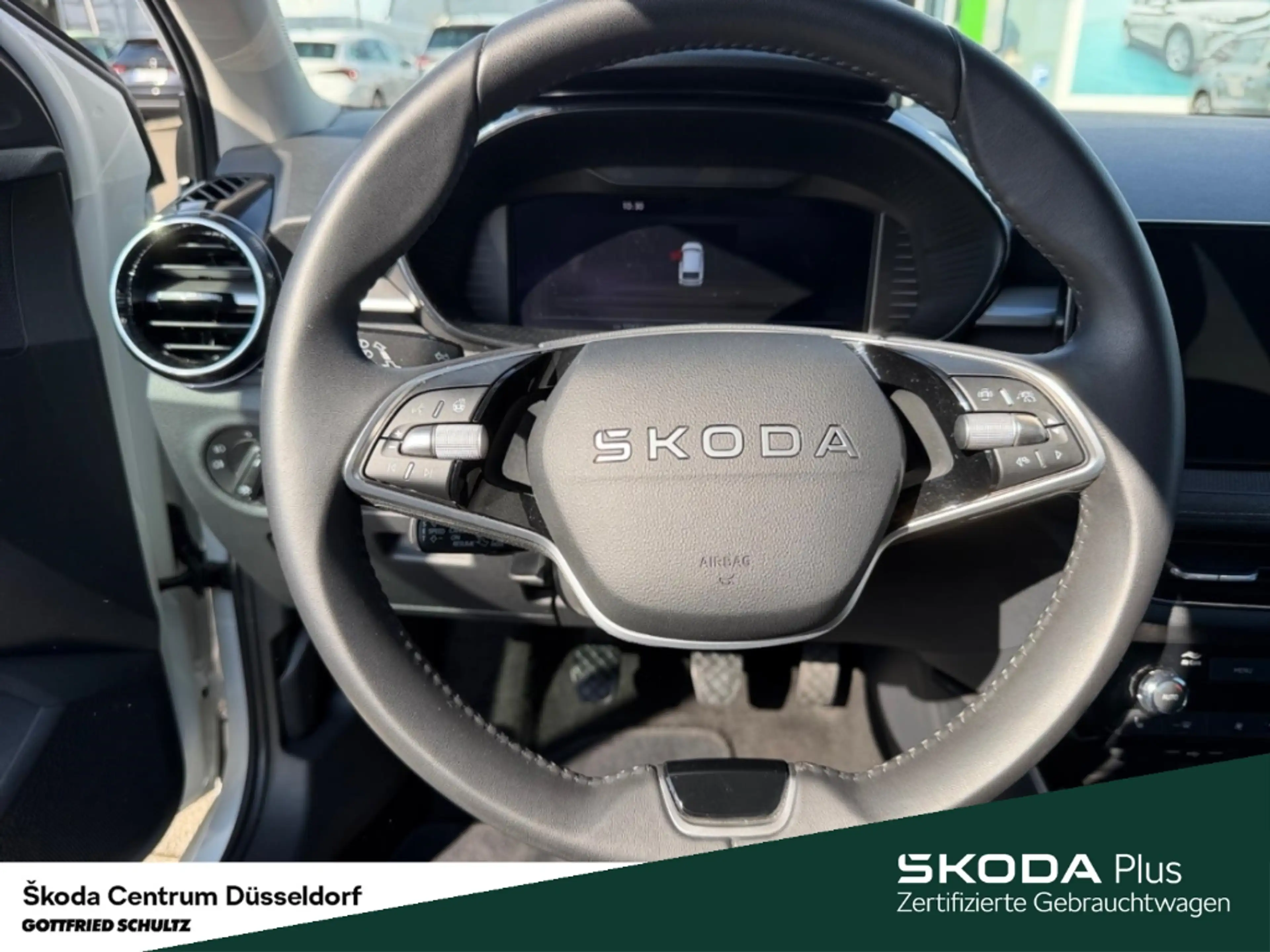 Skoda Fabia Tour 1.0 TSI 95 PS 5 Gang Rückfahrkamera | Sitzhei — photo 15