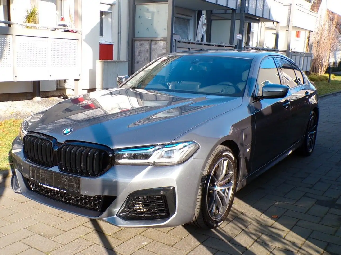 BMW 545 e xDrive M Sport/Laser/Head-Up/H&K/Komforts. Azul - 1