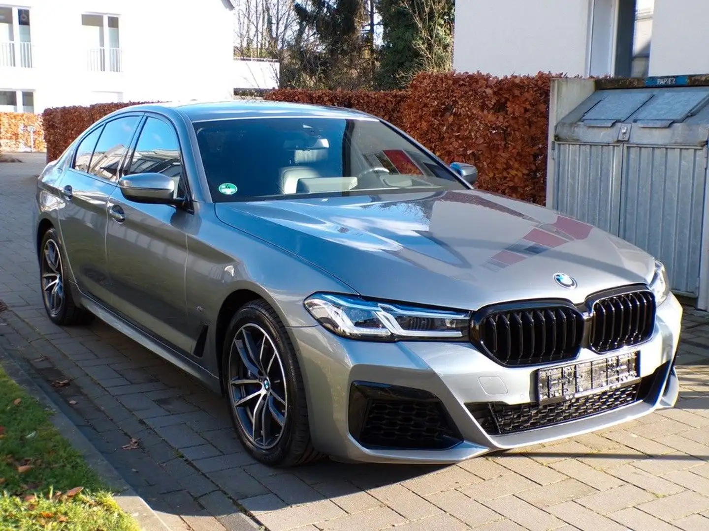 BMW 545 e xDrive M Sport/Laser/Head-Up/H&K/Komforts. Azul - 2
