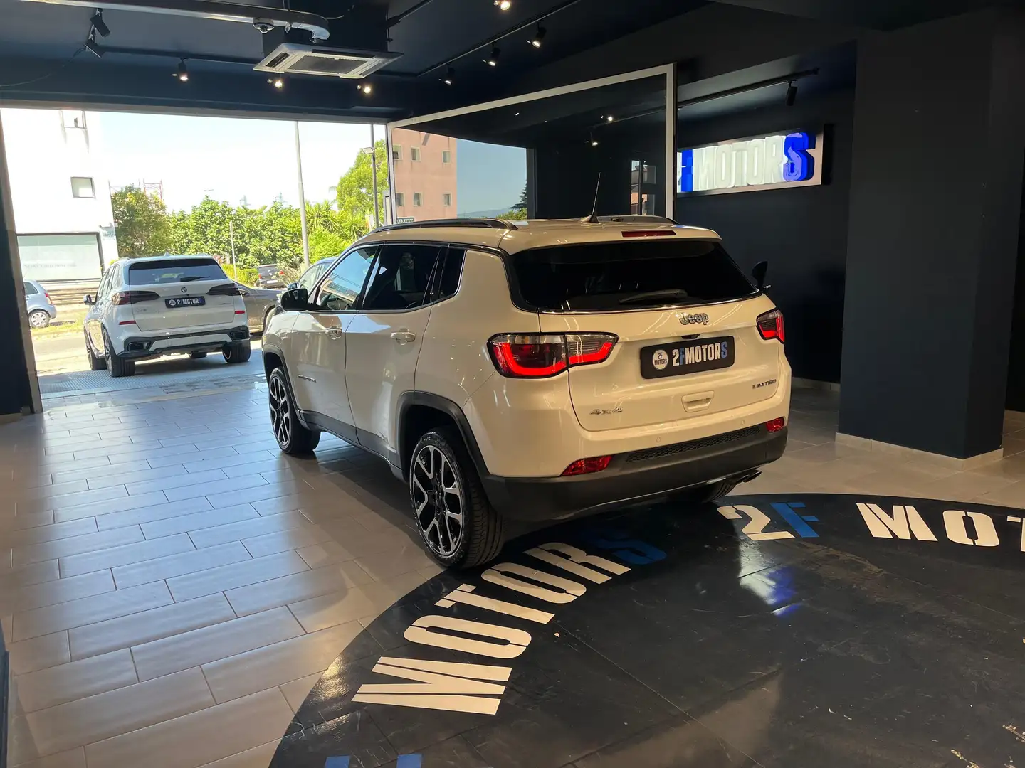 Jeep Compass 2.0 mjt Limited 4wd 170cv auto Bianco - 2