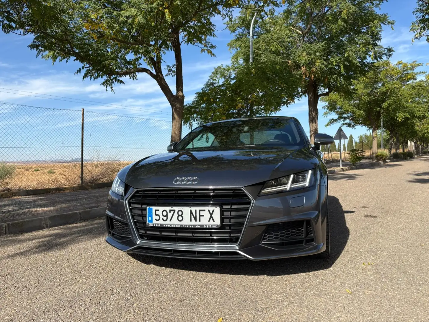 Audi TT Coupé 2.0 TFSI S line edition Gris - 1