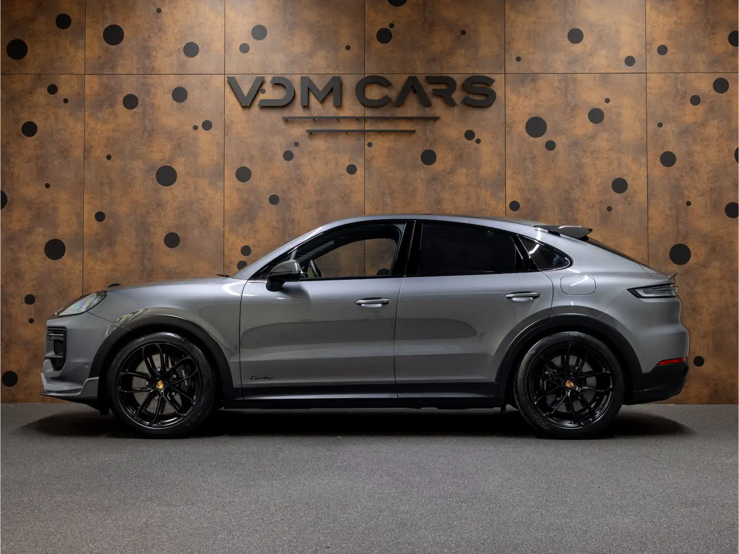 Porsche Cayenne Coupé 4.0 Turbo E-Hybrid GT | TECHART |  Achterasb Grau - 2