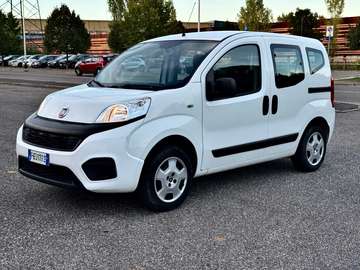 1.4 8v natural power Lounge 70cv