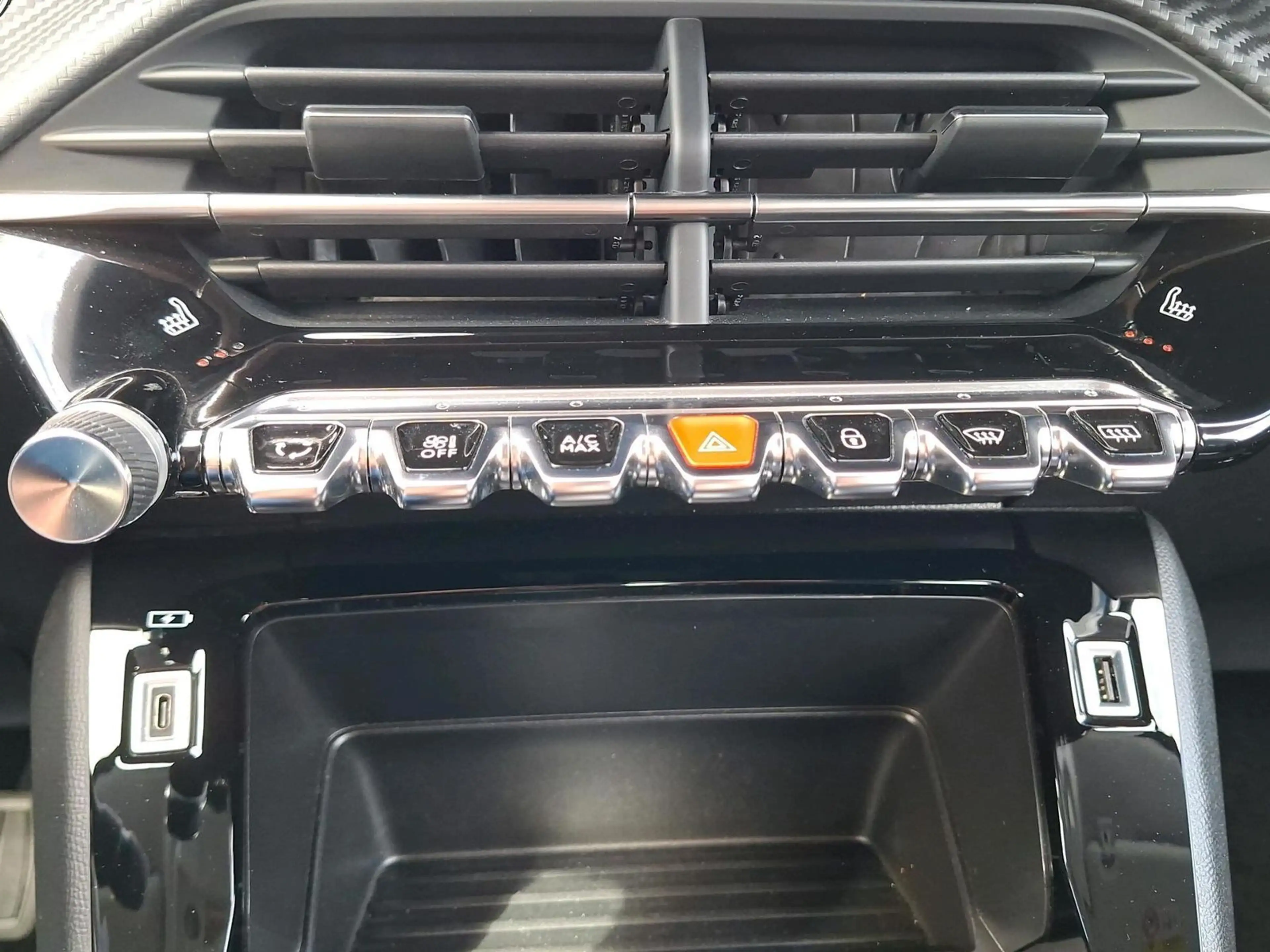 Peugeot e-208 Active Pack Elektromotor 136 SHZ — photo 15