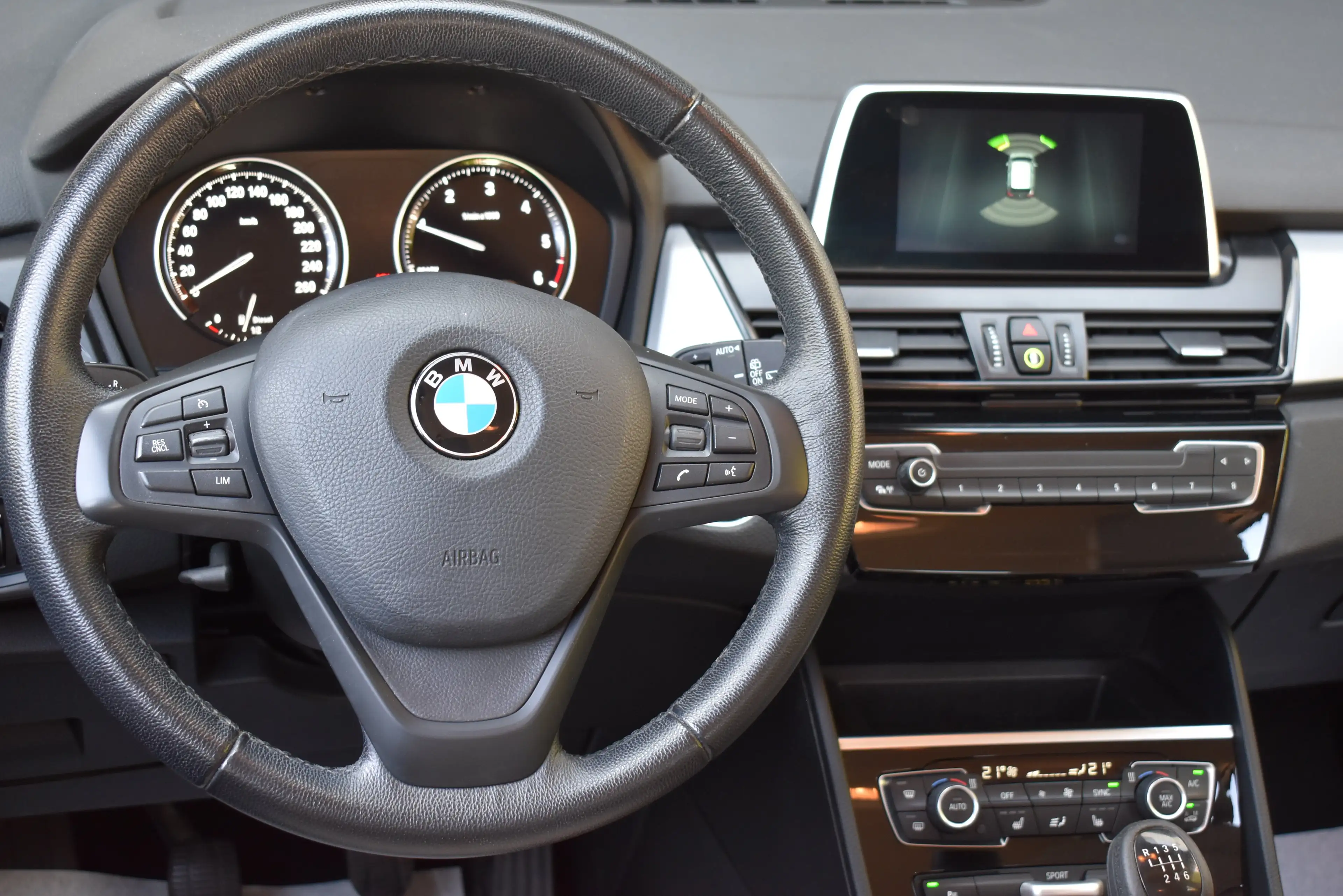 BMW 216 FACELIFT - 7 places - Cuir, Navi, Automatique — photo 10