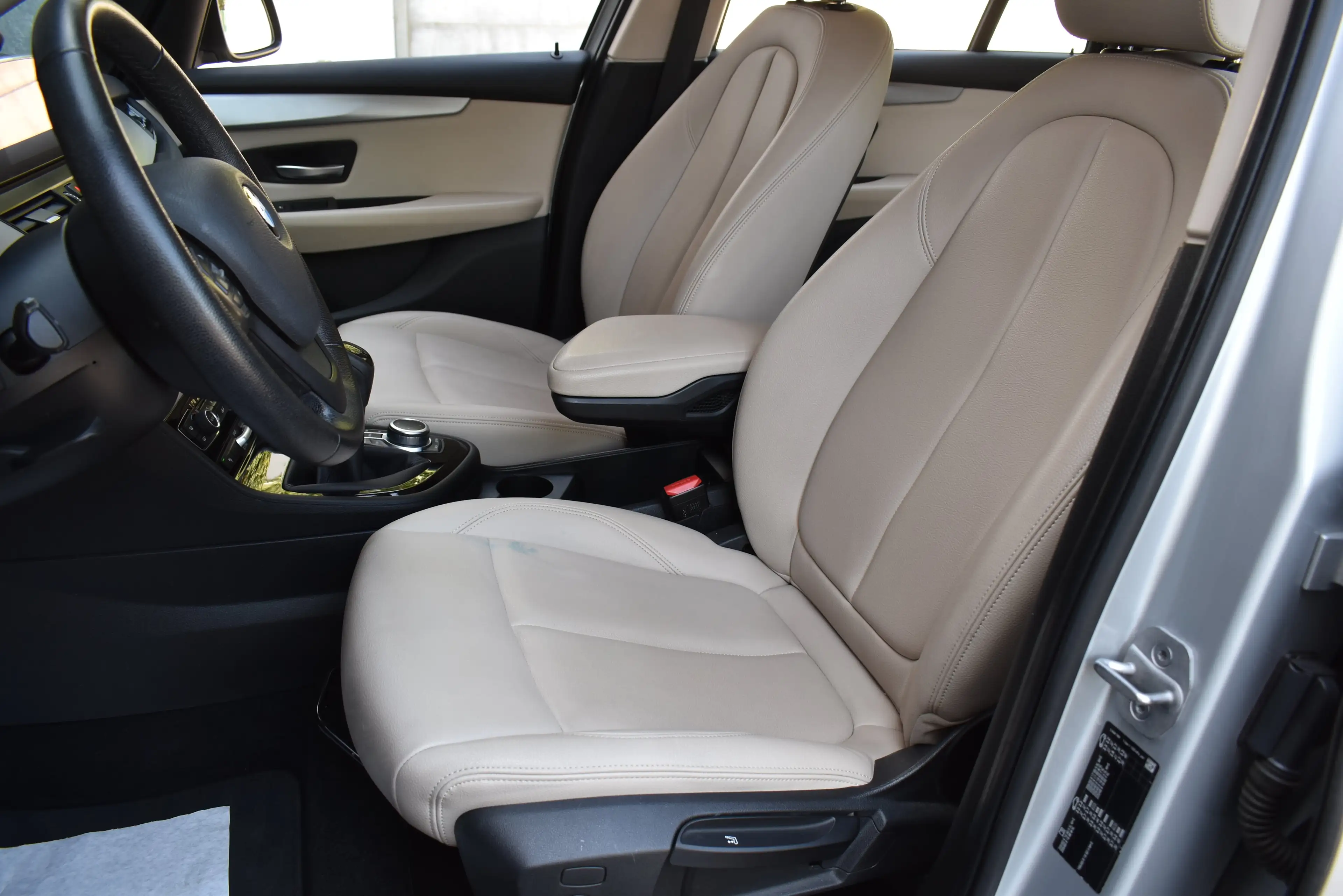 BMW 216 FACELIFT - 7 places - Cuir, Navi, Automatique — photo 11