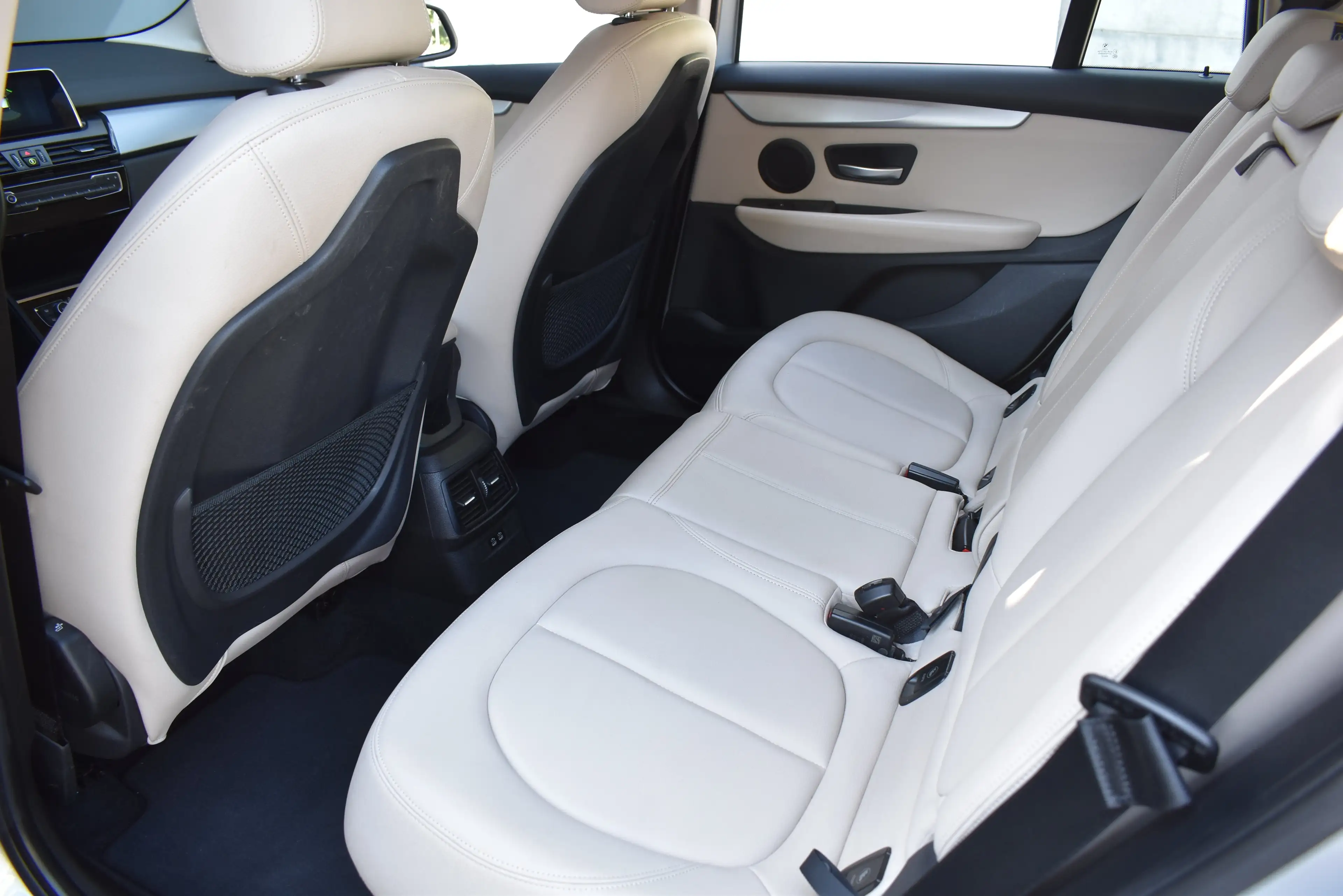 BMW 216 FACELIFT - 7 places - Cuir, Navi, Automatique — photo 14