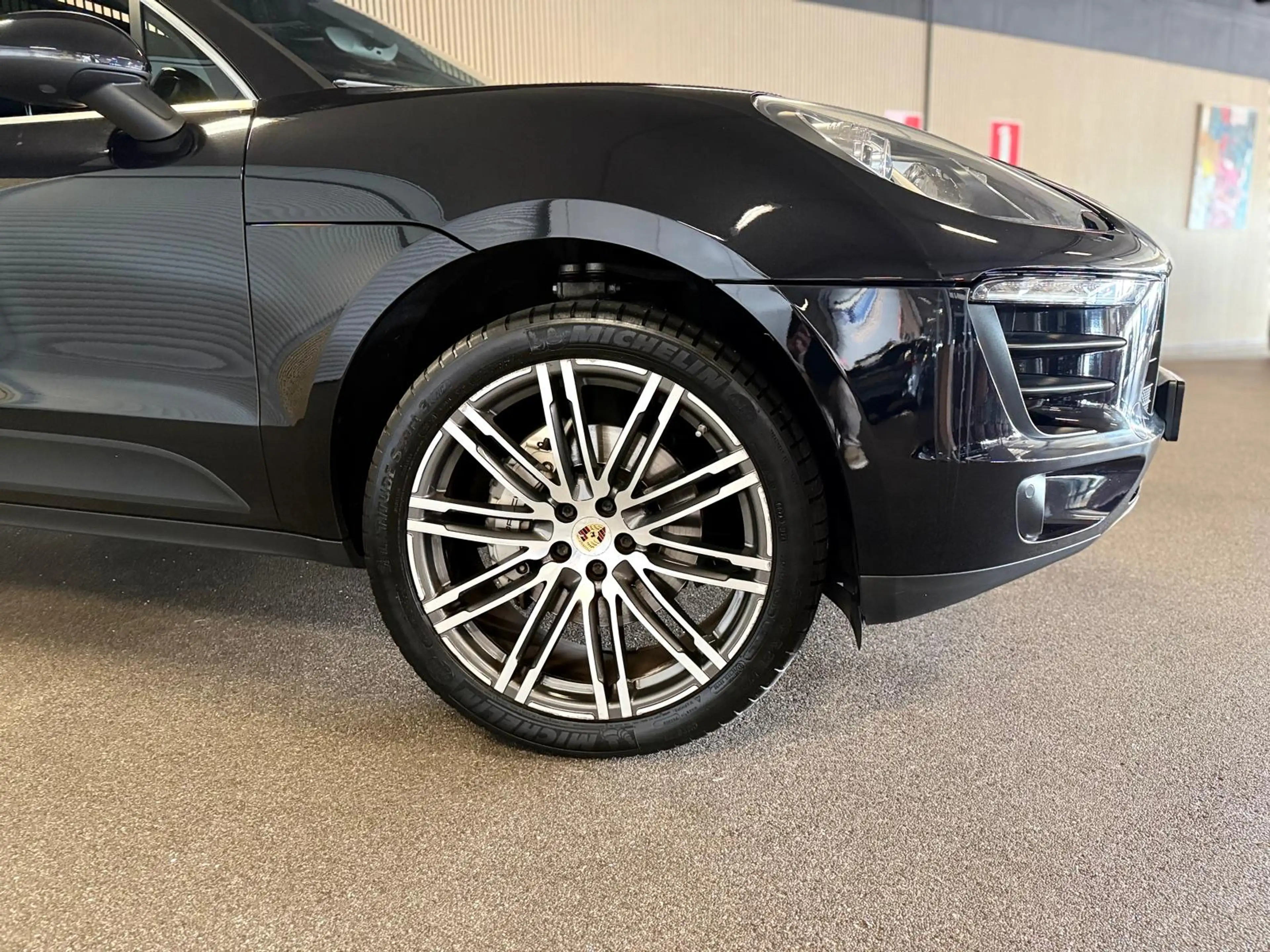Porsche Macan 3.0S-LUCHTVERING-PANORAMA-STOELEN 14 VOUDIG-BURMES — photo 3