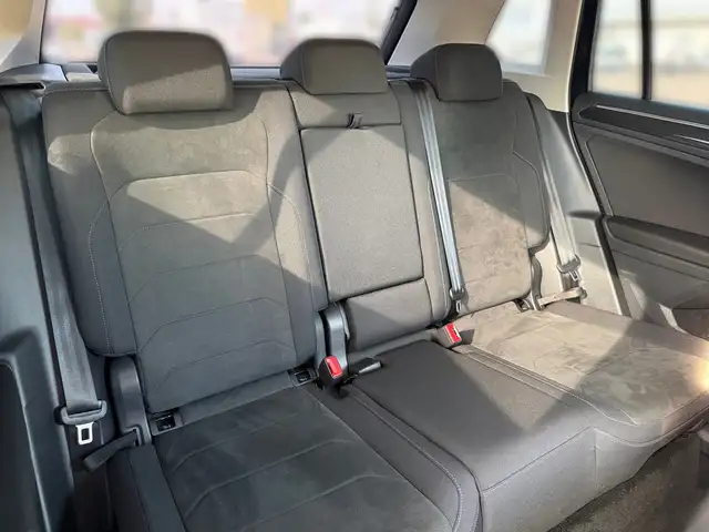 Volkswagen Tiguan view 11