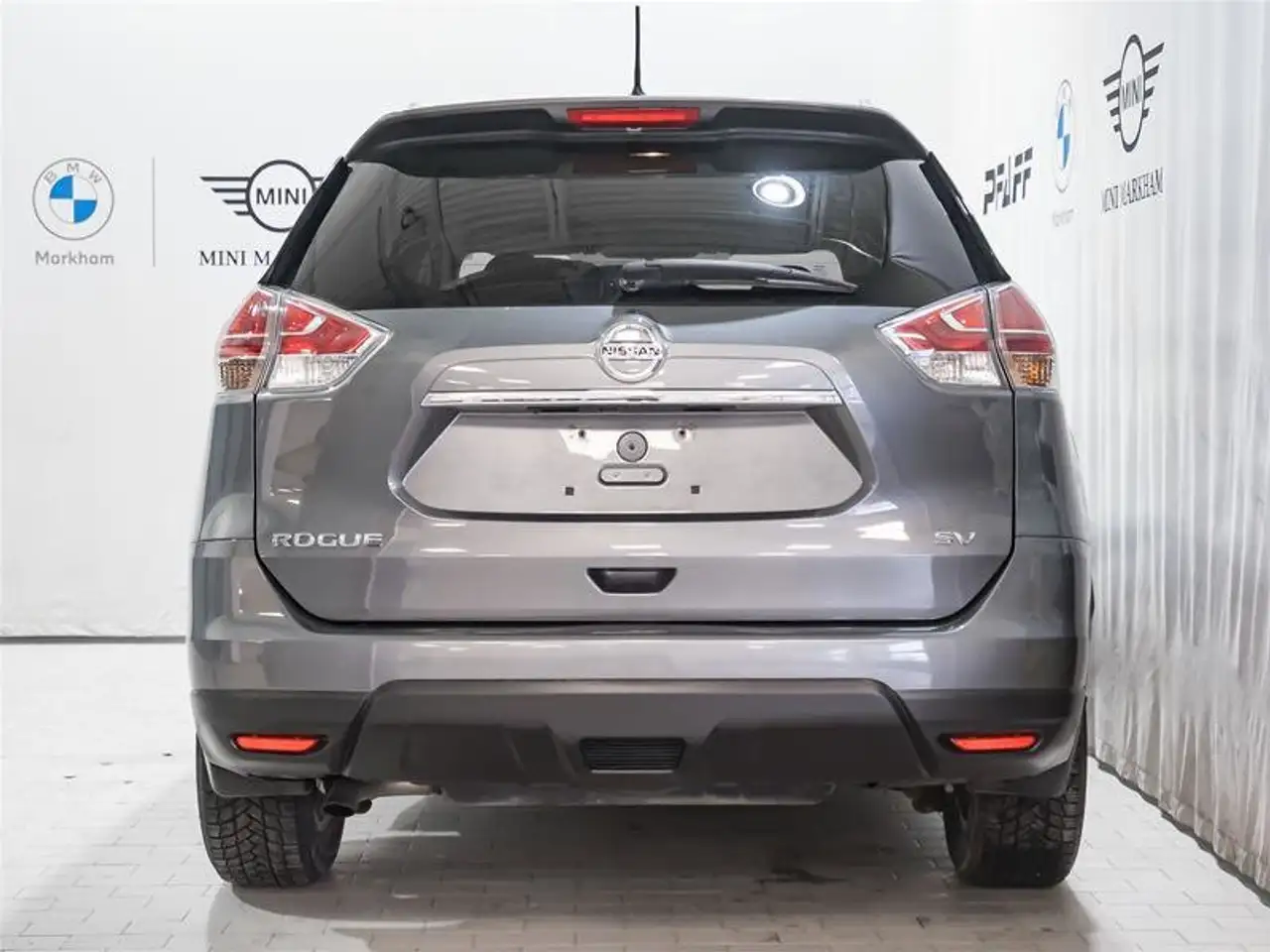 Nissan Rogue снимка Nissan Rogue