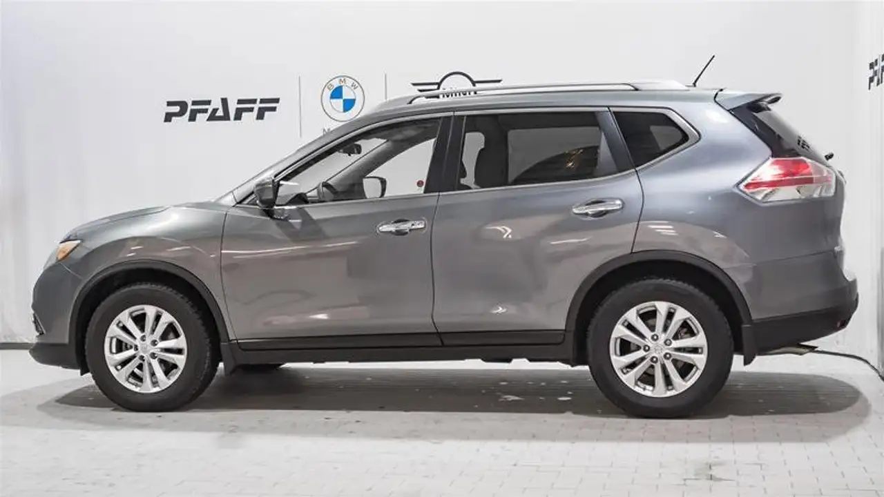 Nissan Rogue снимка Nissan Rogue