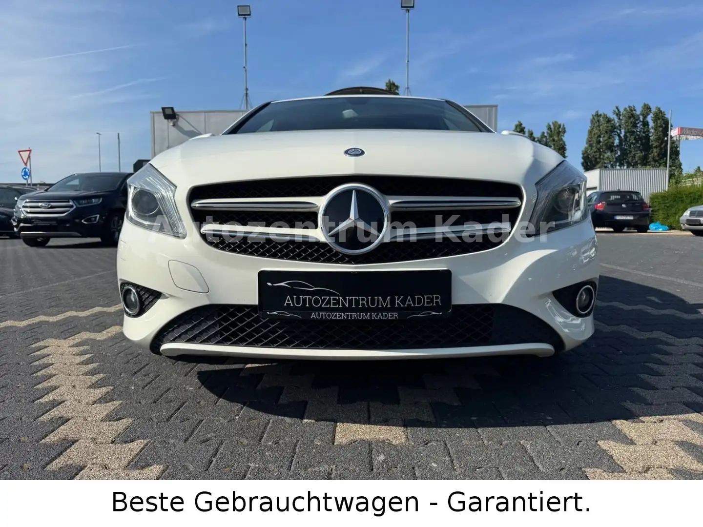 Mercedes-Benz A 180 BlueEfficiency*LED*Navi*T-Leder*SHZ*MFL* Blanc - 1