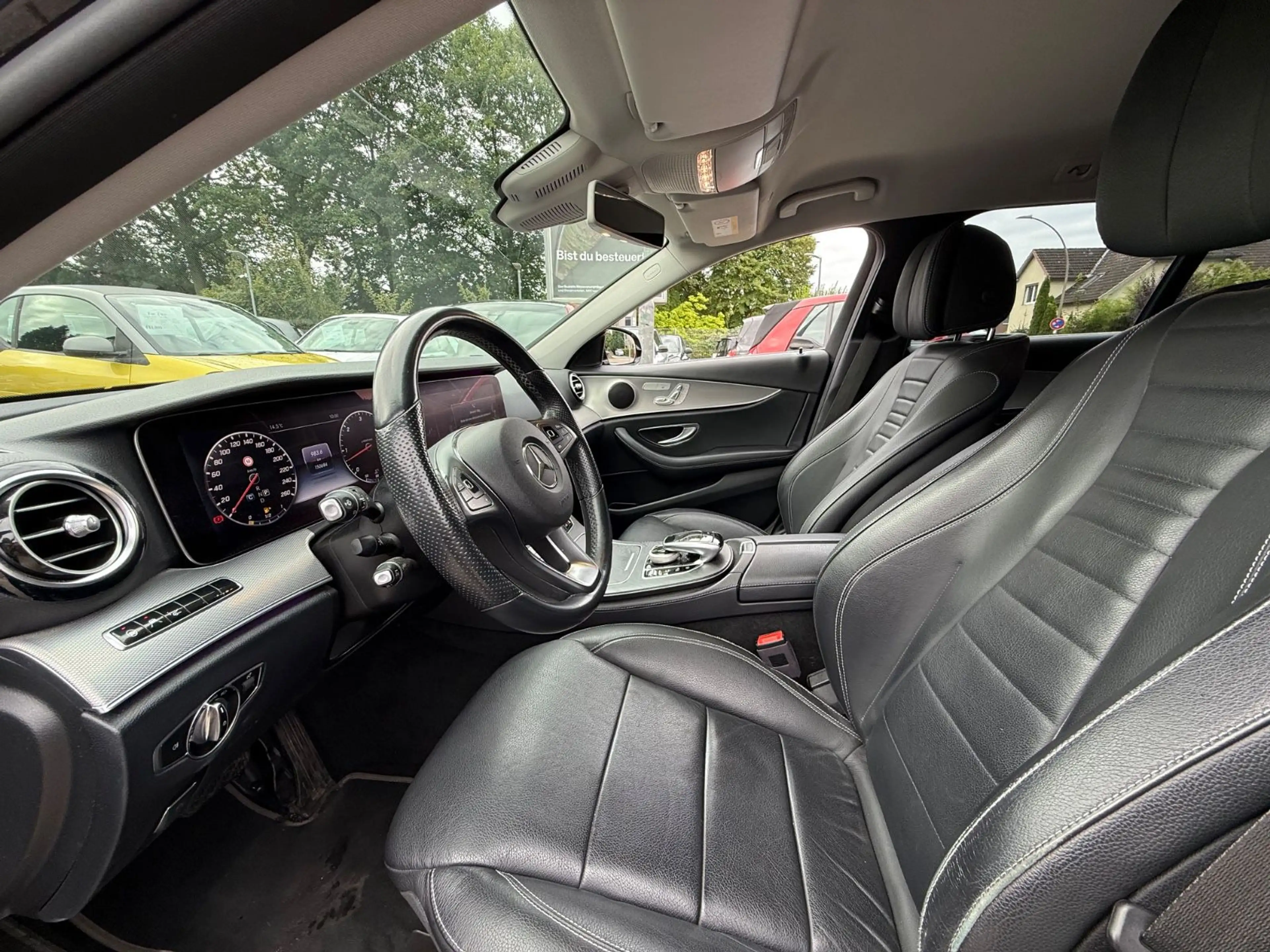 Mercedes-Benz E 350 E350Td AVANTGARDE *DISTRO*360°KAM*AHK*WIDESCREEN — photo 35