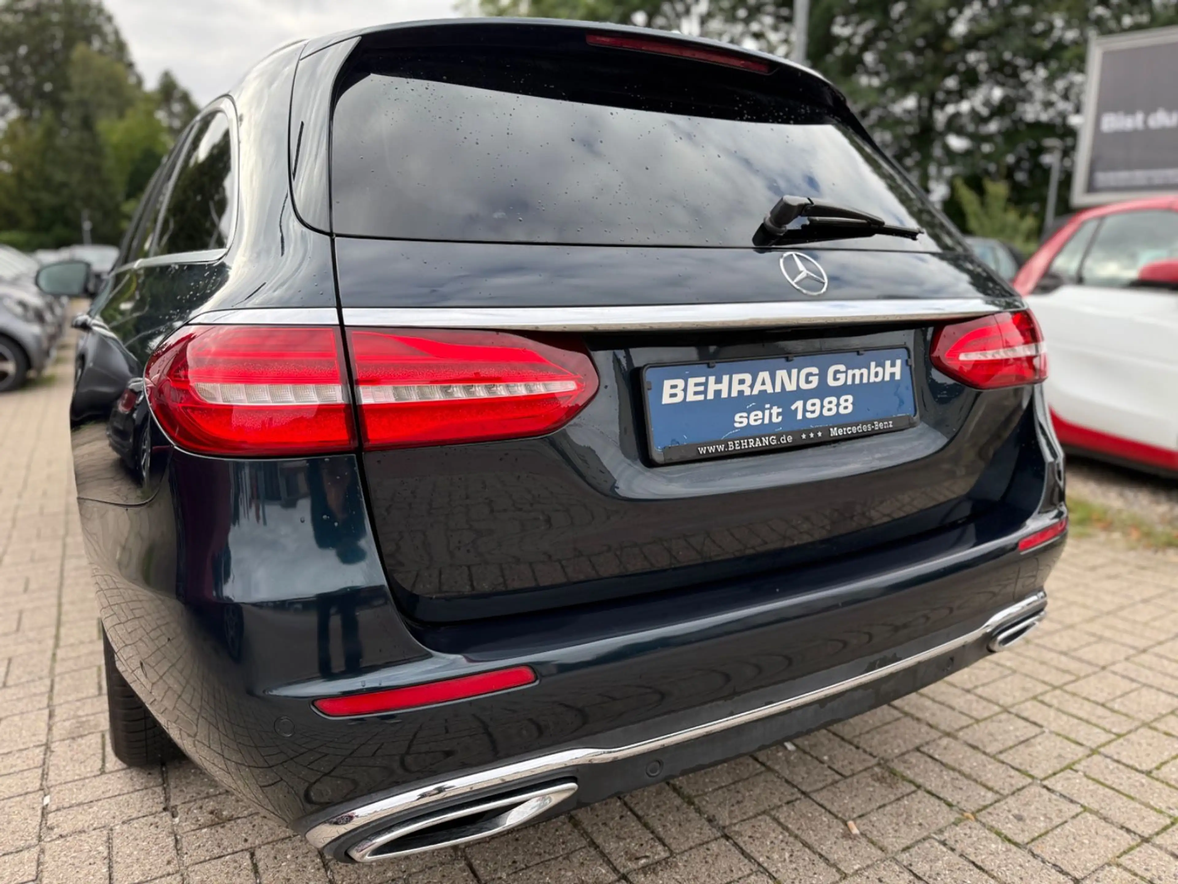 Mercedes-Benz E 350 E350Td AVANTGARDE *DISTRO*360°KAM*AHK*WIDESCREEN — photo 47