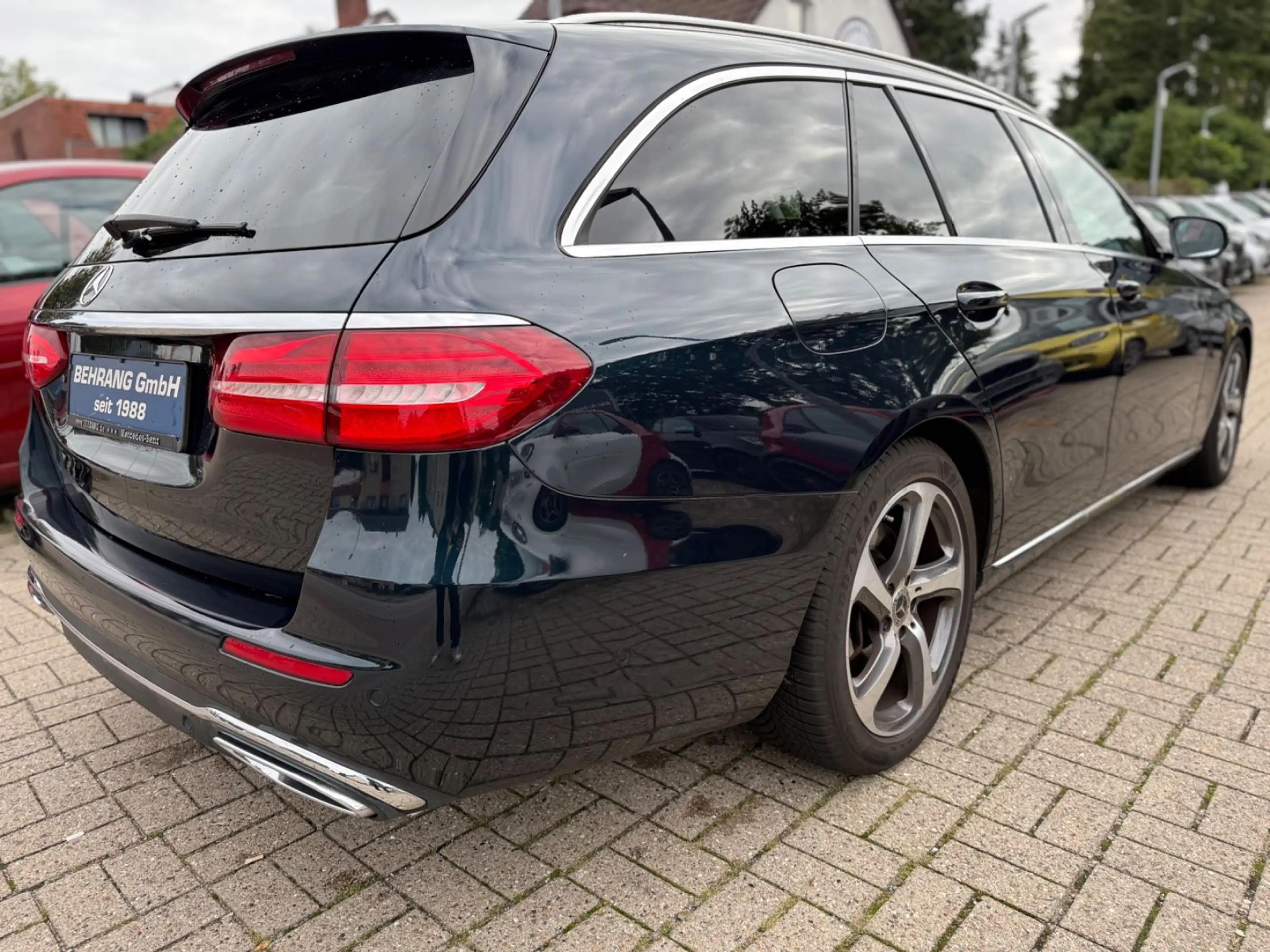 Mercedes-Benz E 350 E350Td AVANTGARDE *DISTRO*360°KAM*AHK*WIDESCREEN — photo 43