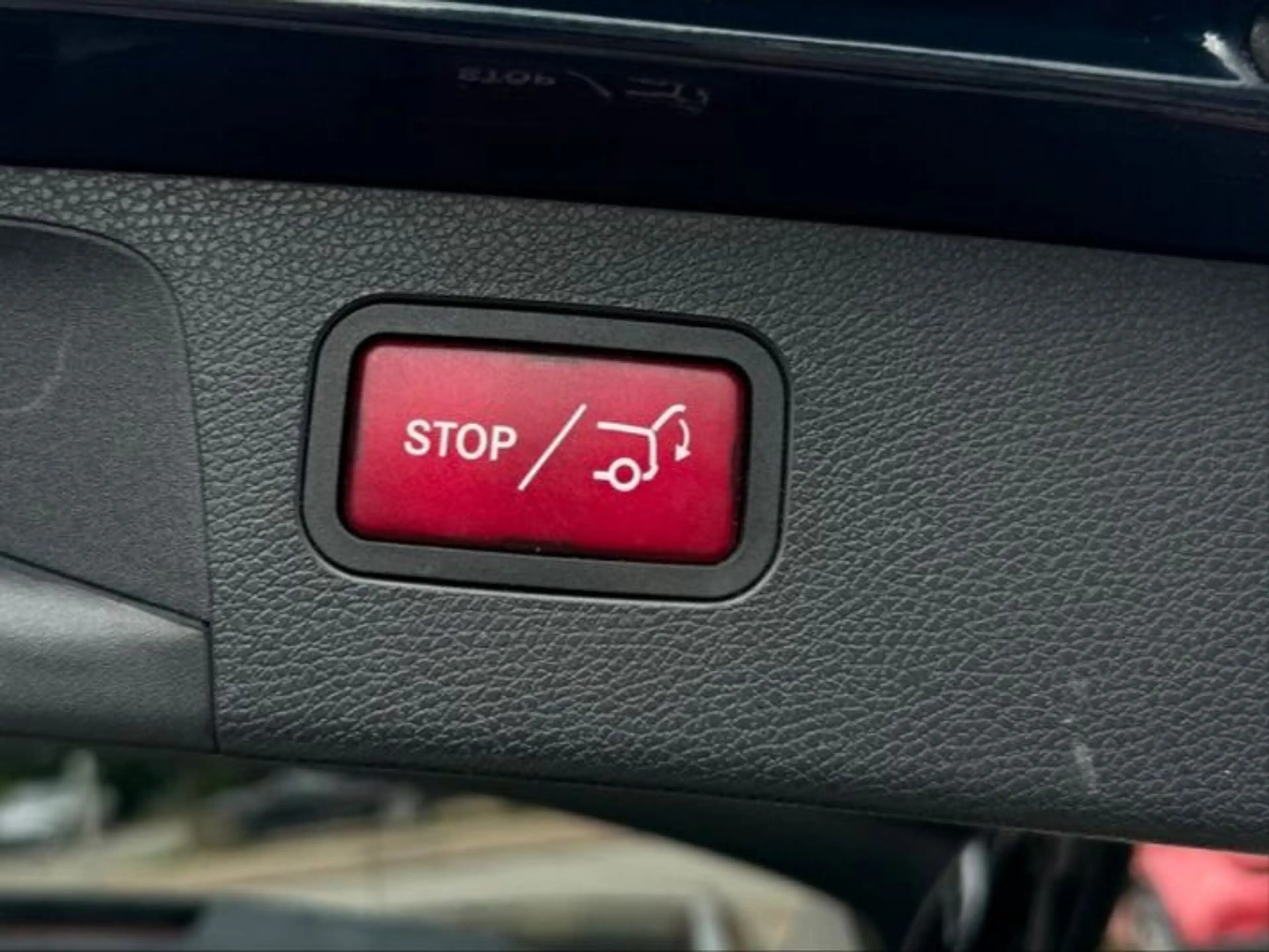 Mercedes-Benz E 350 E350Td AVANTGARDE *DISTRO*360°KAM*AHK*WIDESCREEN — photo 12