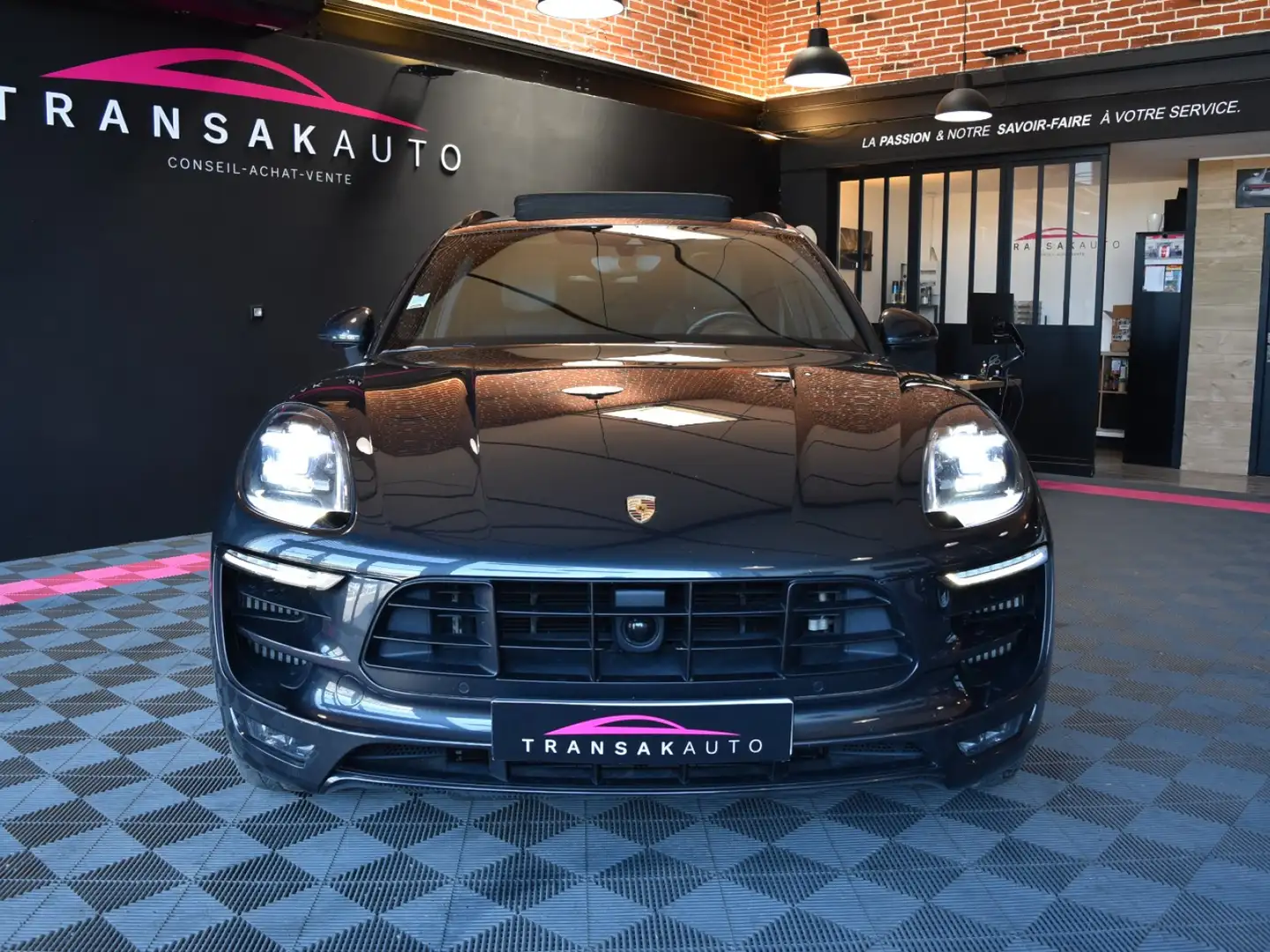 Porsche Macan GTS PDK Gris - 2