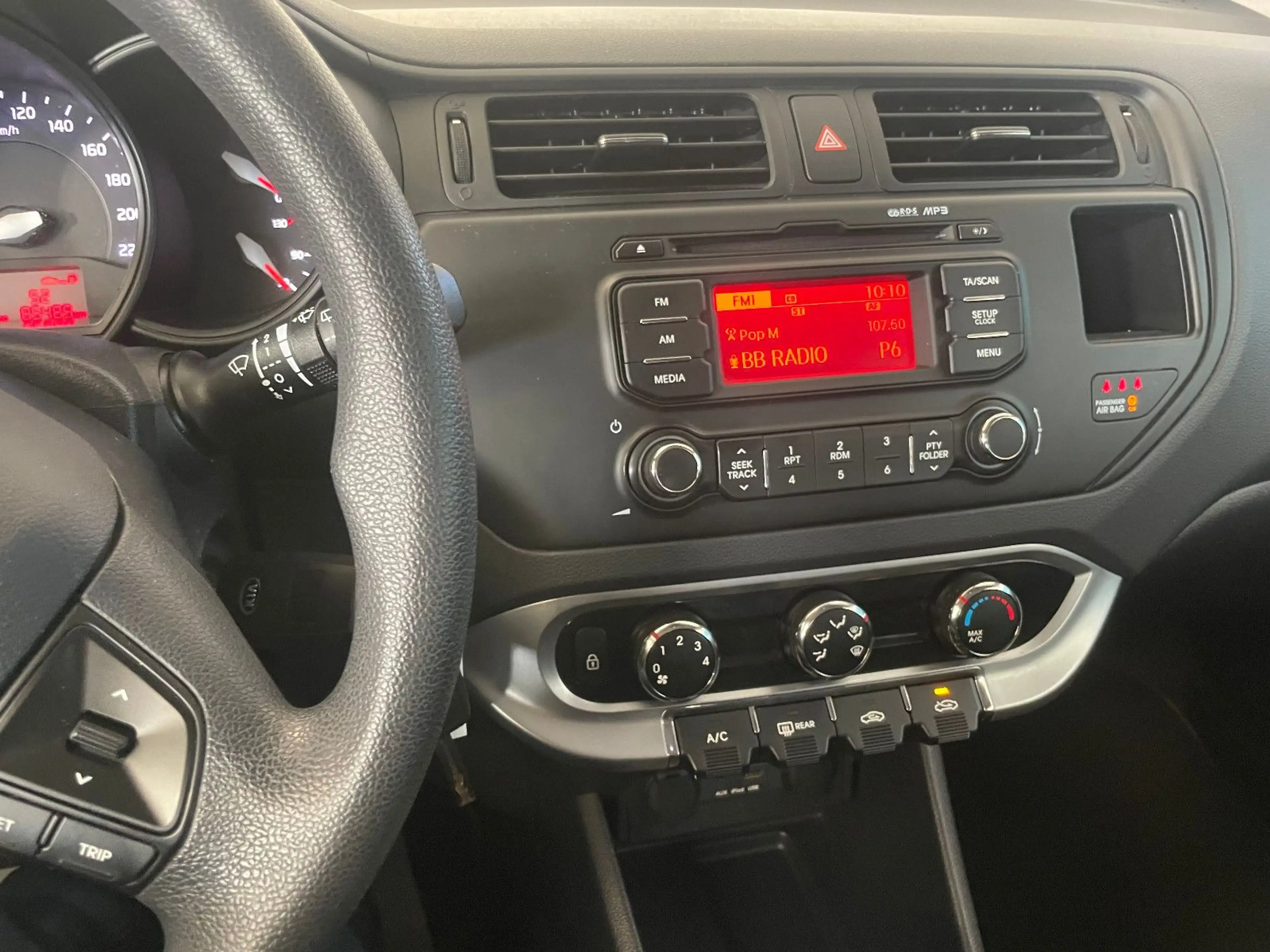 Kia Rio Edition 7 — photo 11