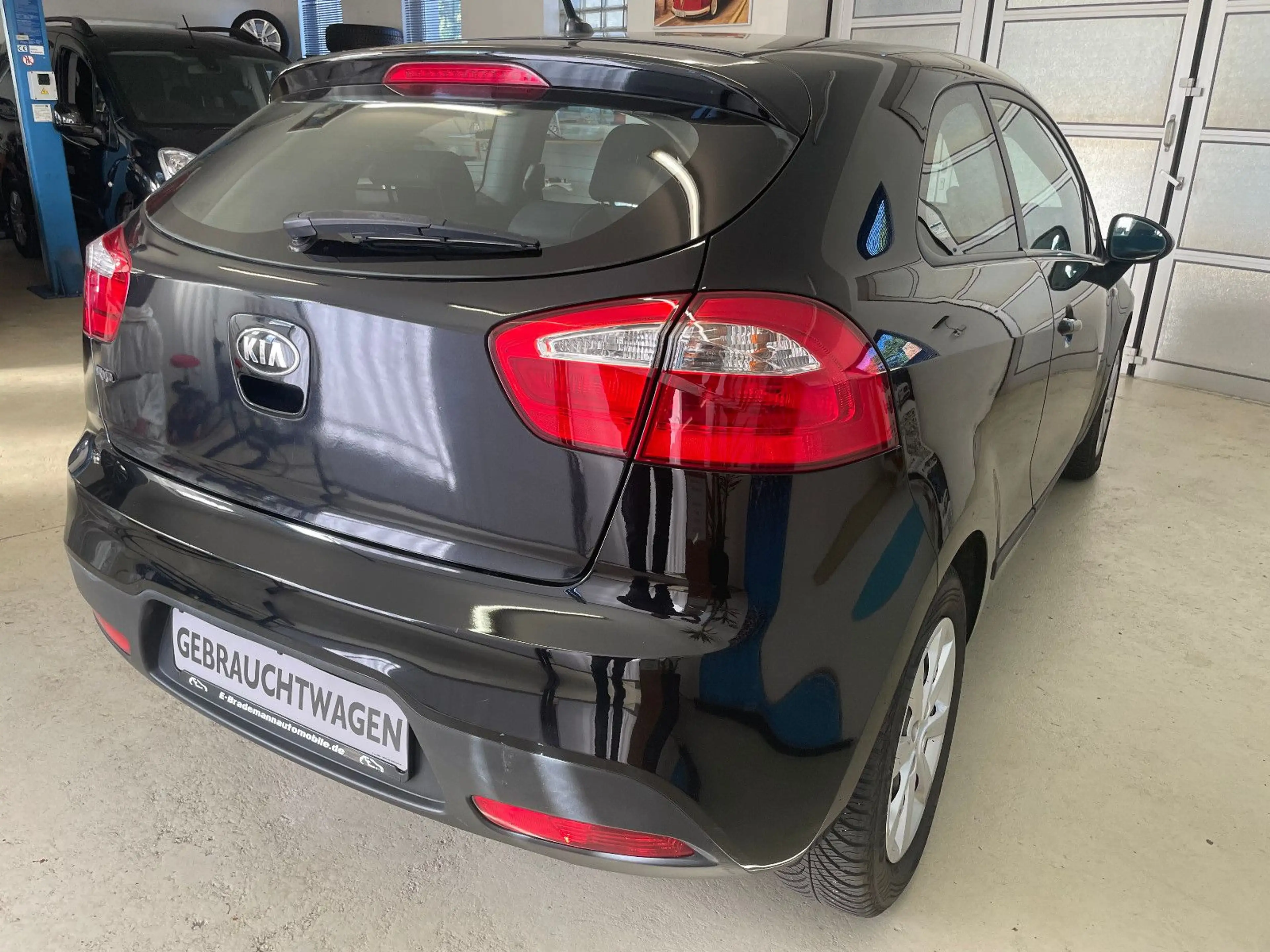 Kia Rio Edition 7 — photo 3