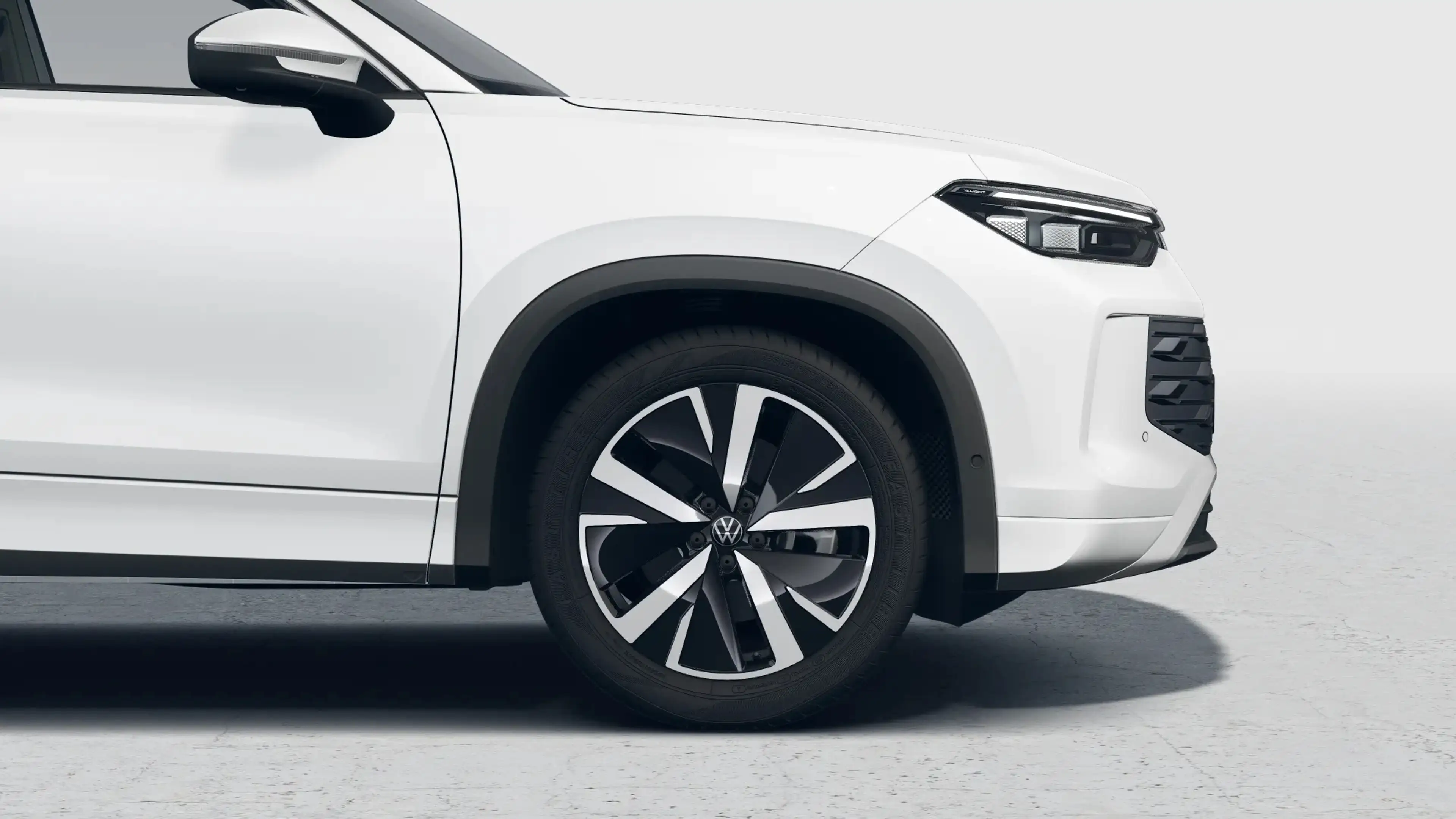 Volkswagen Tayron 1.5 eHybrid 204 6DSG Life Edition | 'App-Connect' — photo 6