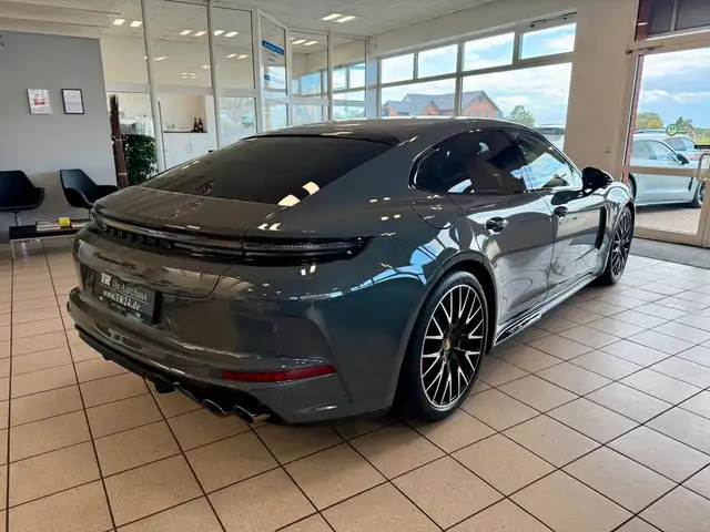 Porsche Panamera view 5