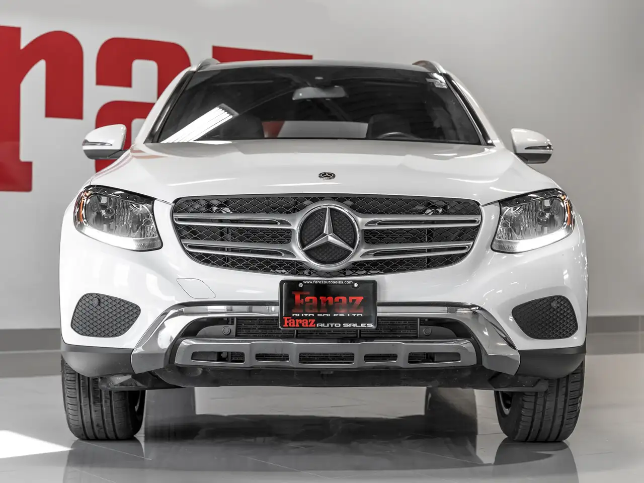 Mercedes-Benz GLC снимка Mercedes-Benz GLC