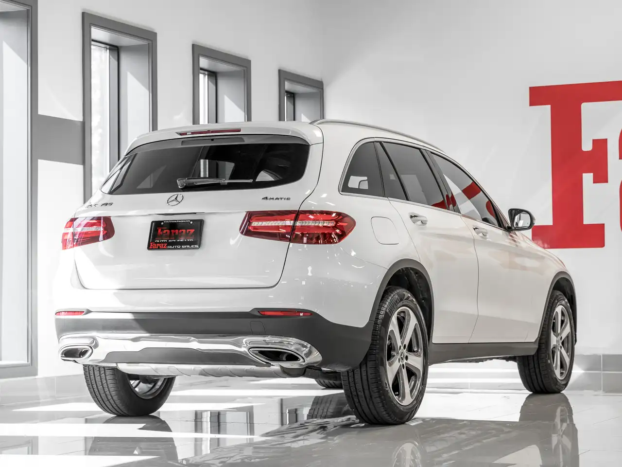 Mercedes-Benz GLC снимка Mercedes-Benz GLC