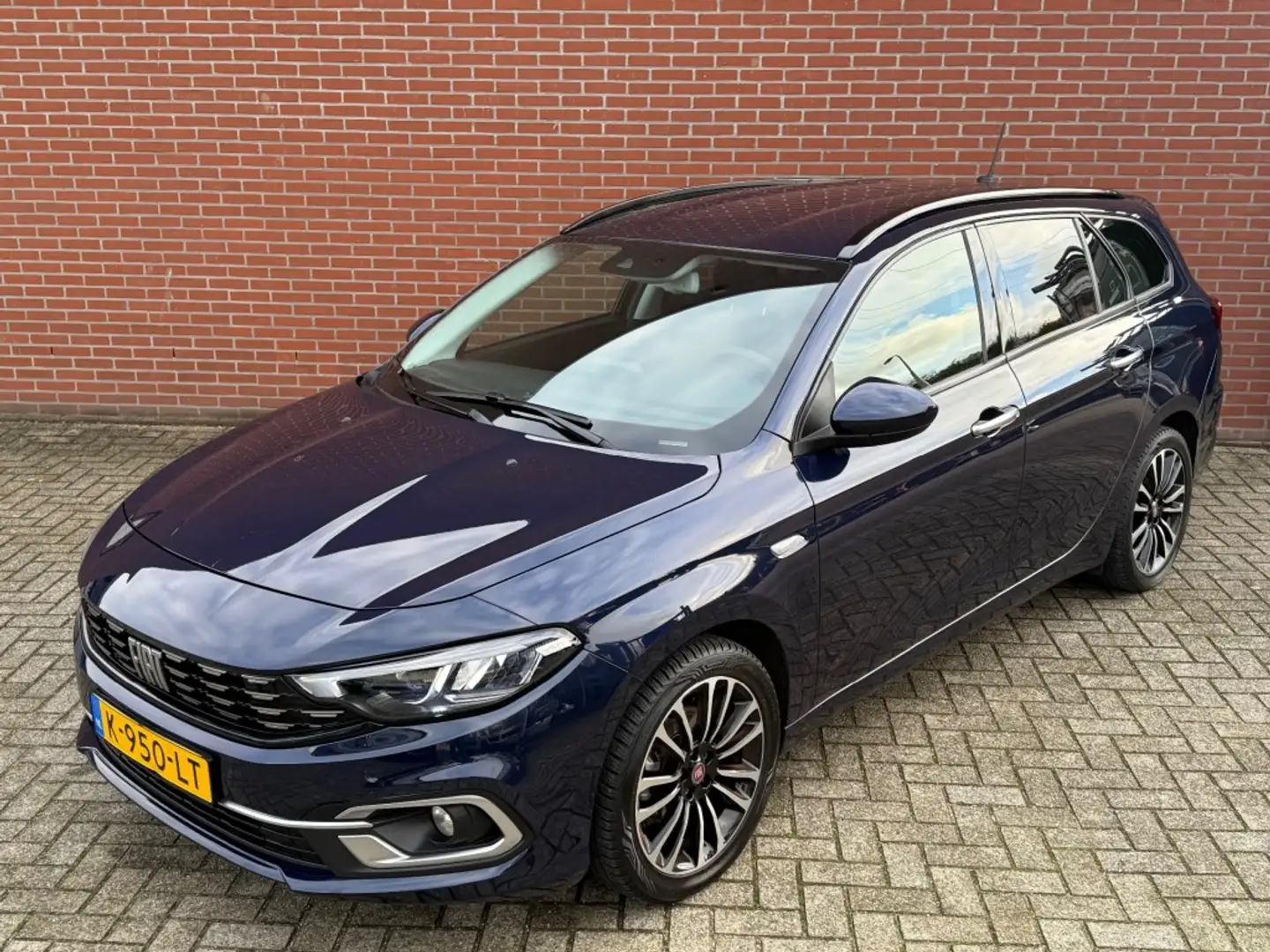 Fiat Tipo 1.0 LIFE NAVI CRUISE CARPLAY CLIMA CAMERA PDC Blauw - 2