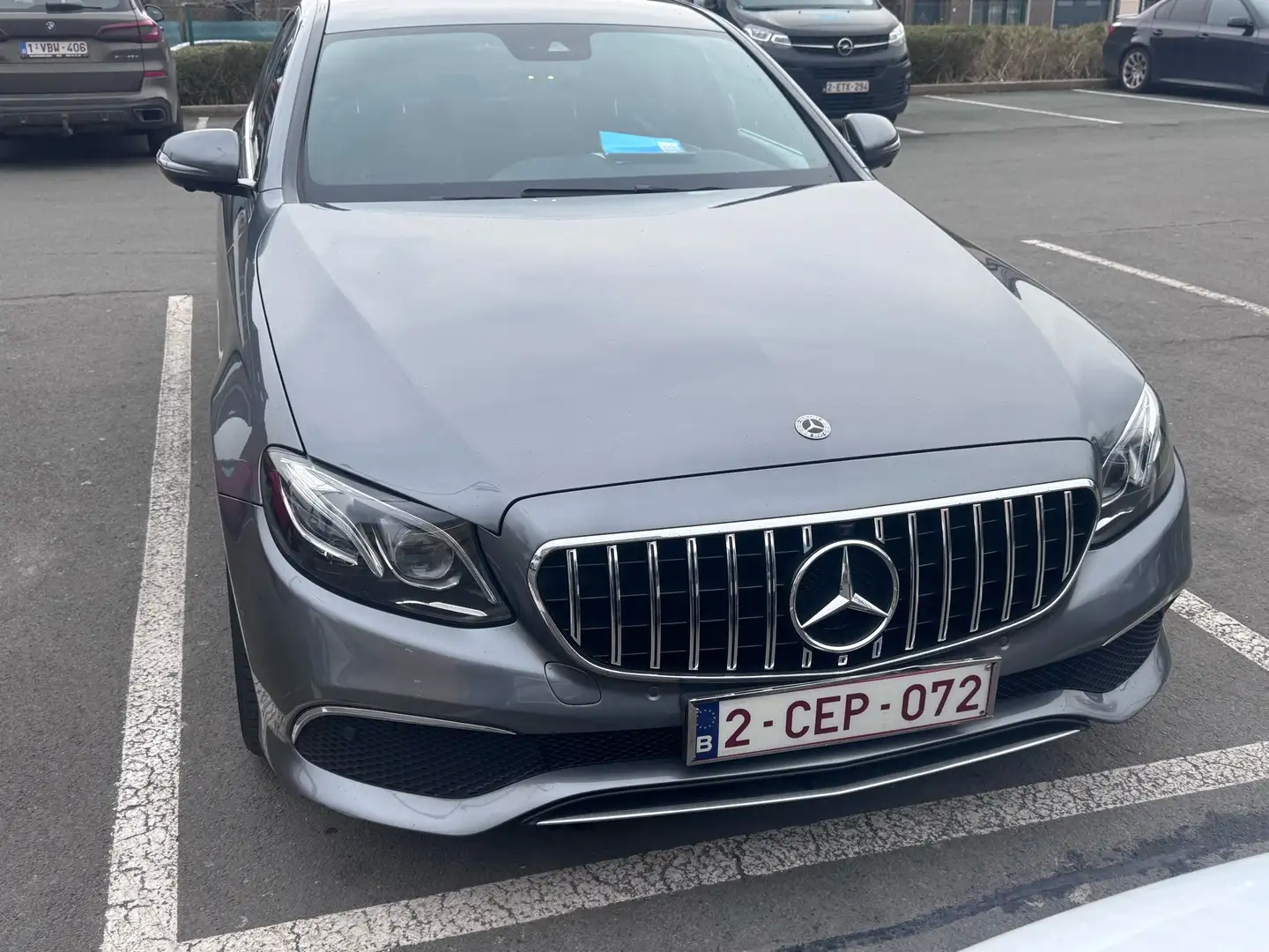 Mercedes-Benz E 200 d 9G-TRONIC Exclusive - 1