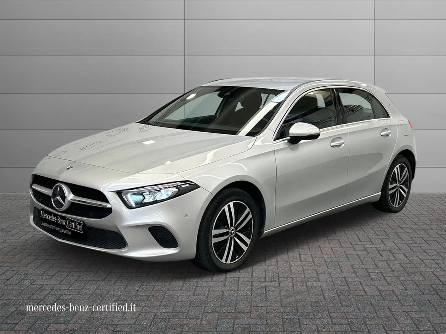 Mercedes-Benz A 250 e eq-power Sport auto Argento - 1