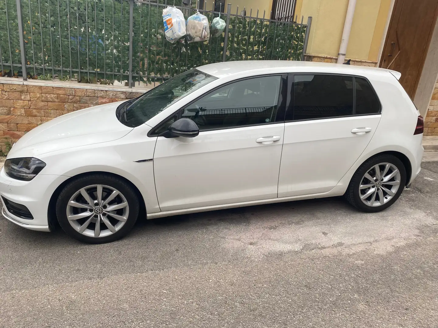 Volkswagen Golf Golf VII 2013 5p 1.6 tdi (btdi) Highline 110cv Bianco - 2