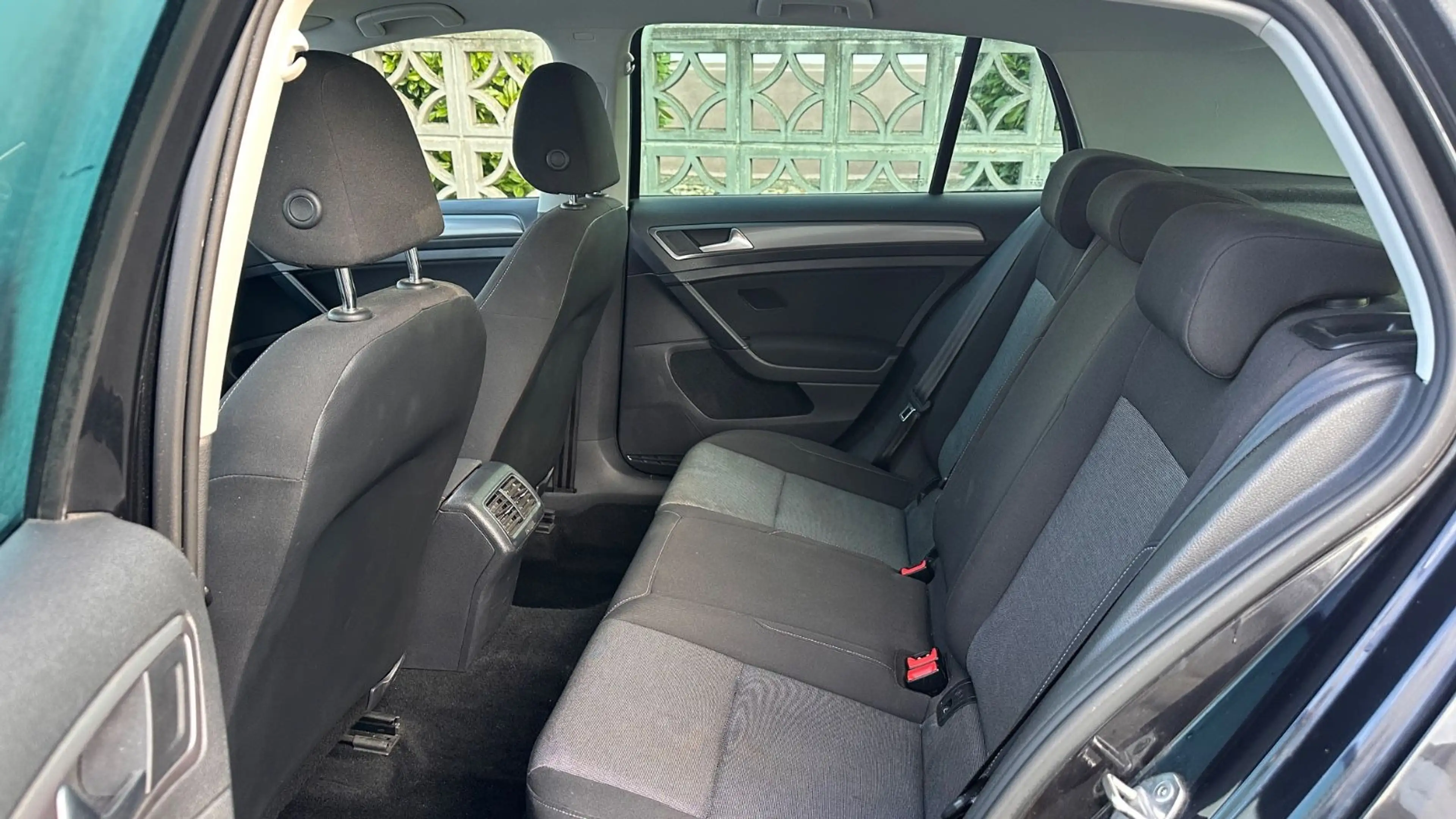 Volkswagen Golf VII Lim., 2. Hand, lückenlos scheckheftgepf — photo 12