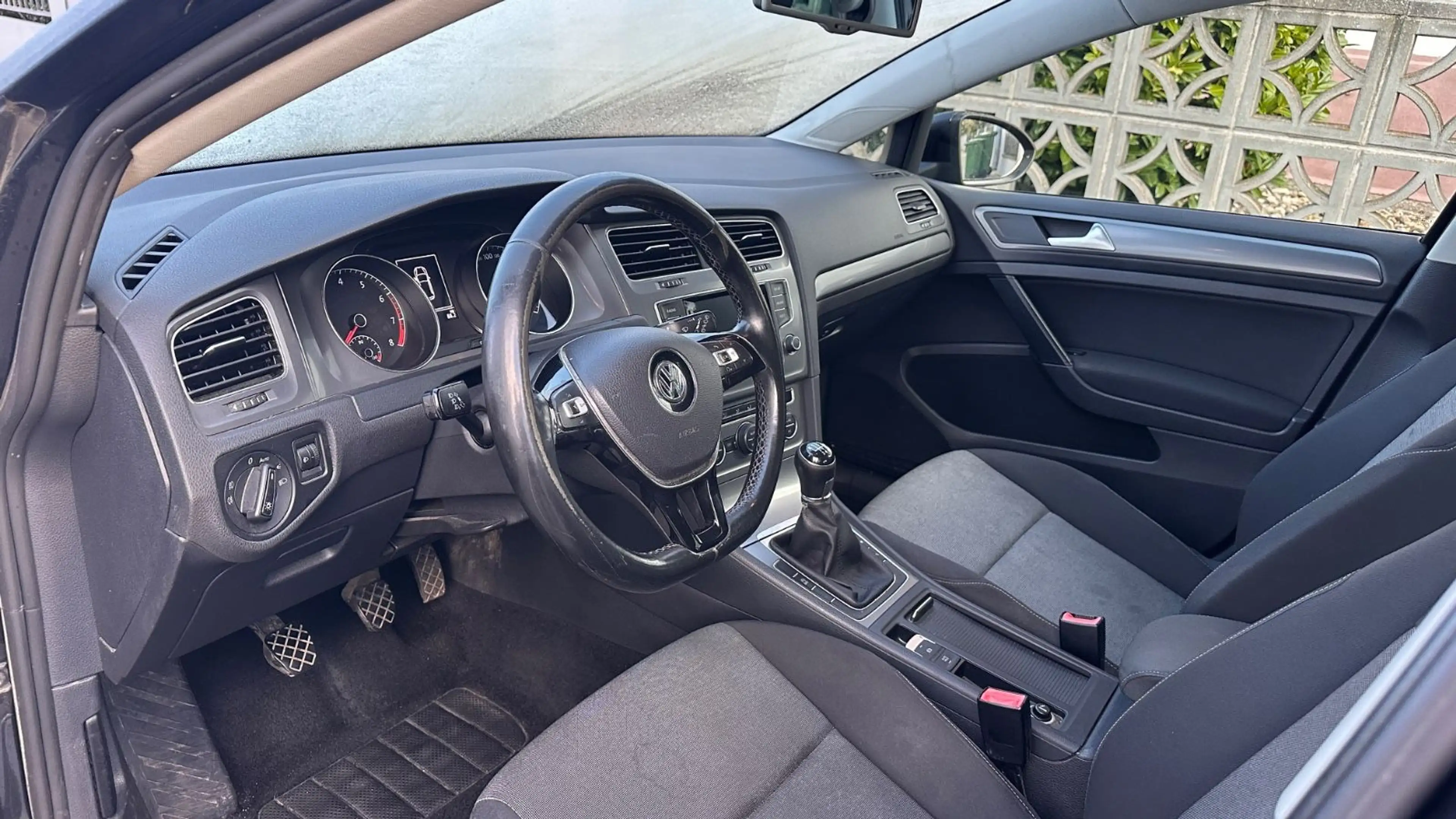 Volkswagen Golf VII Lim., 2. Hand, lückenlos scheckheftgepf — photo 9