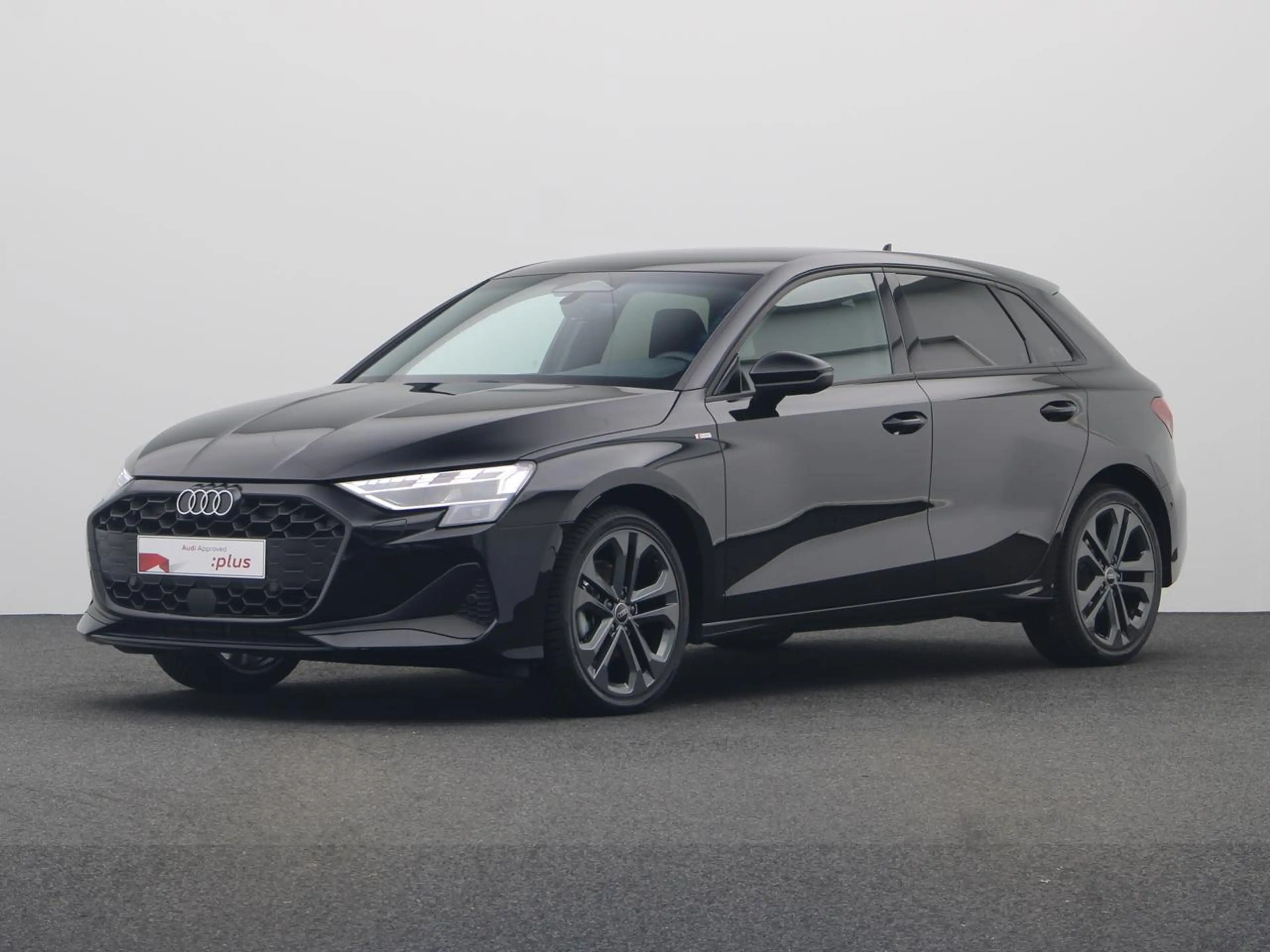 Audi A3 S-LINE 1.5 TFSI 116 PK S-TRONIC AUTOMAAT