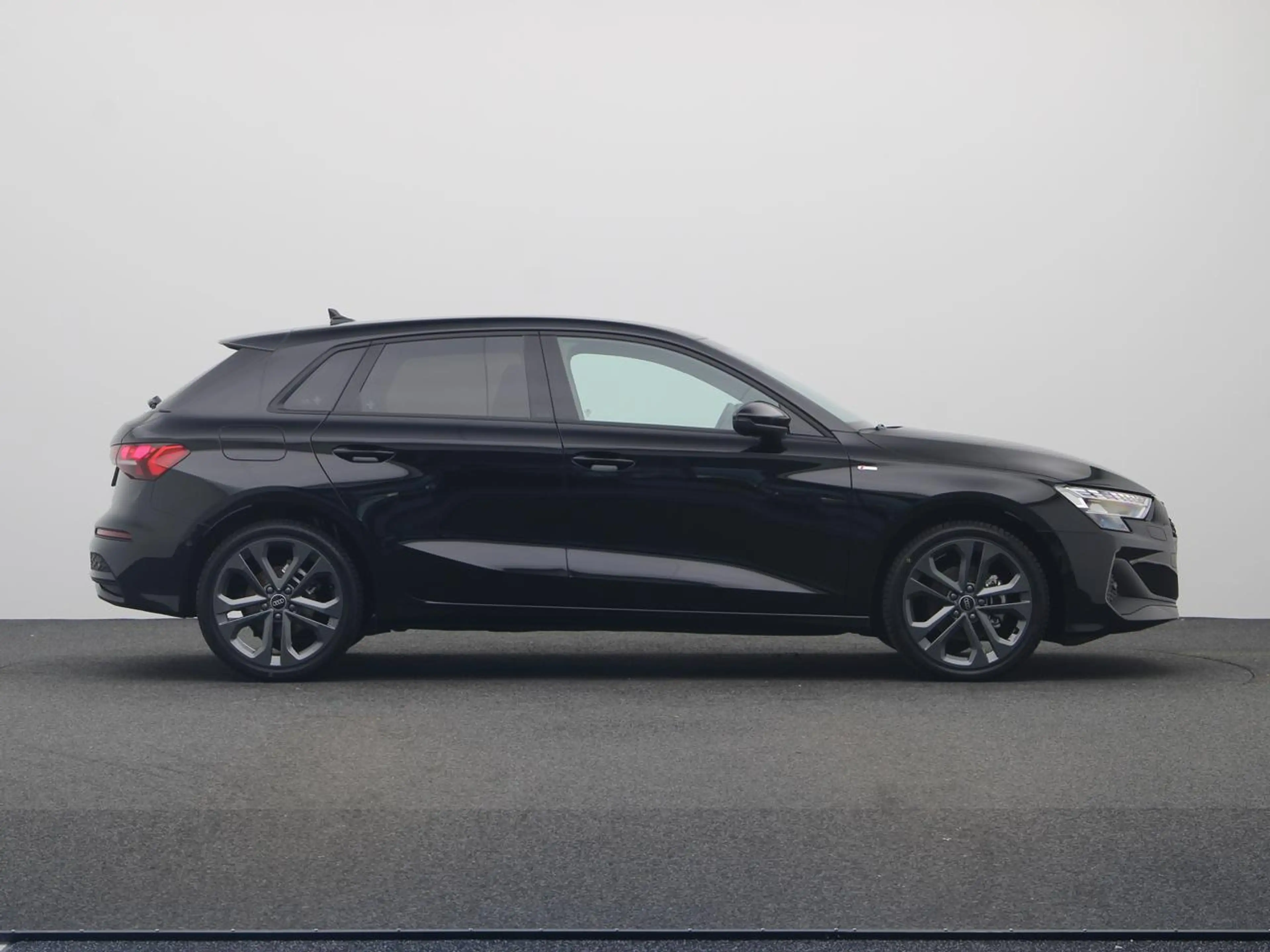 Audi A3 S-LINE 1.5 TFSI 116 PK S-TRONIC AUTOMAAT — photo 7