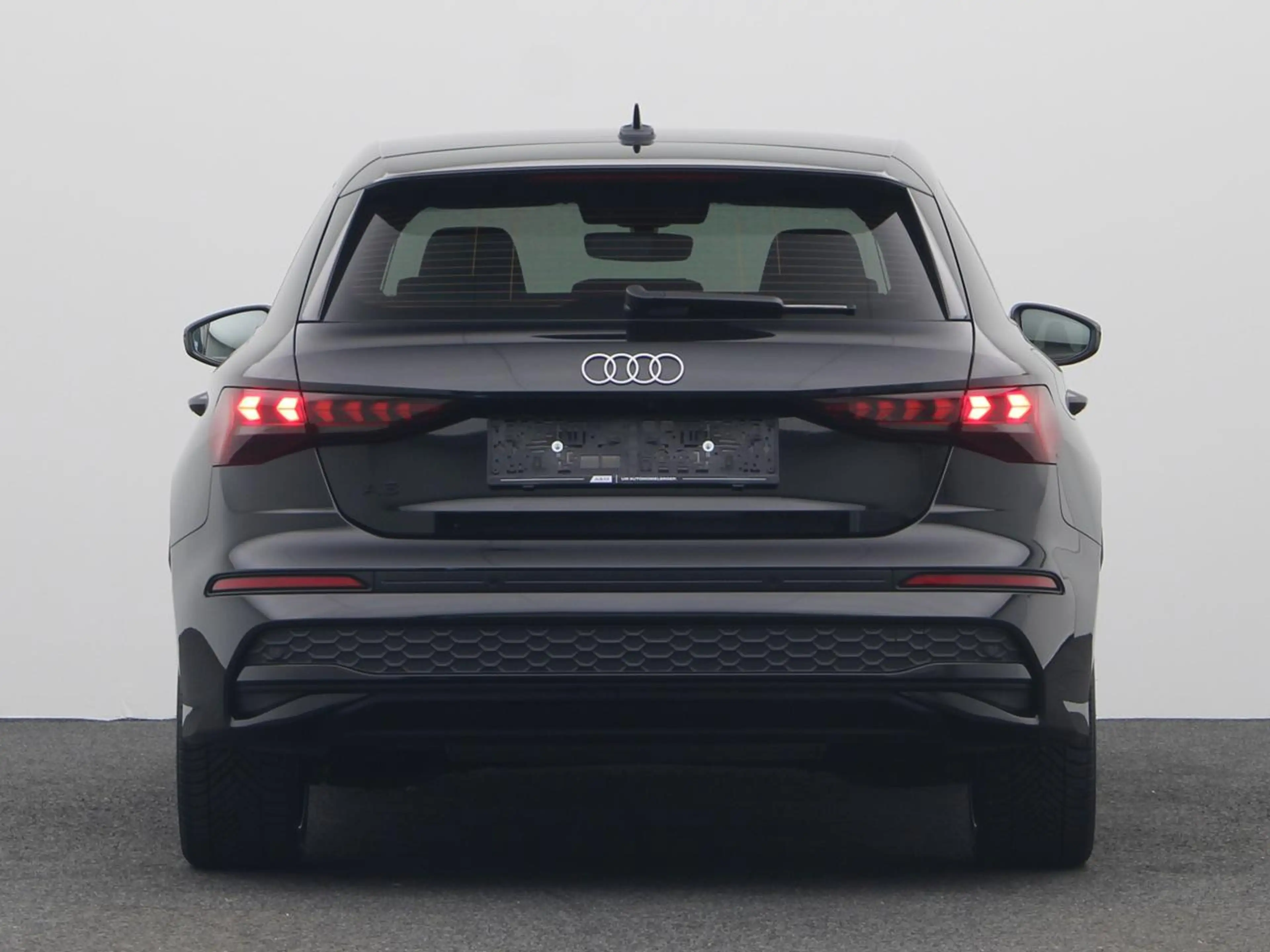 Audi A3 S-LINE 1.5 TFSI 116 PK S-TRONIC AUTOMAAT — photo 6