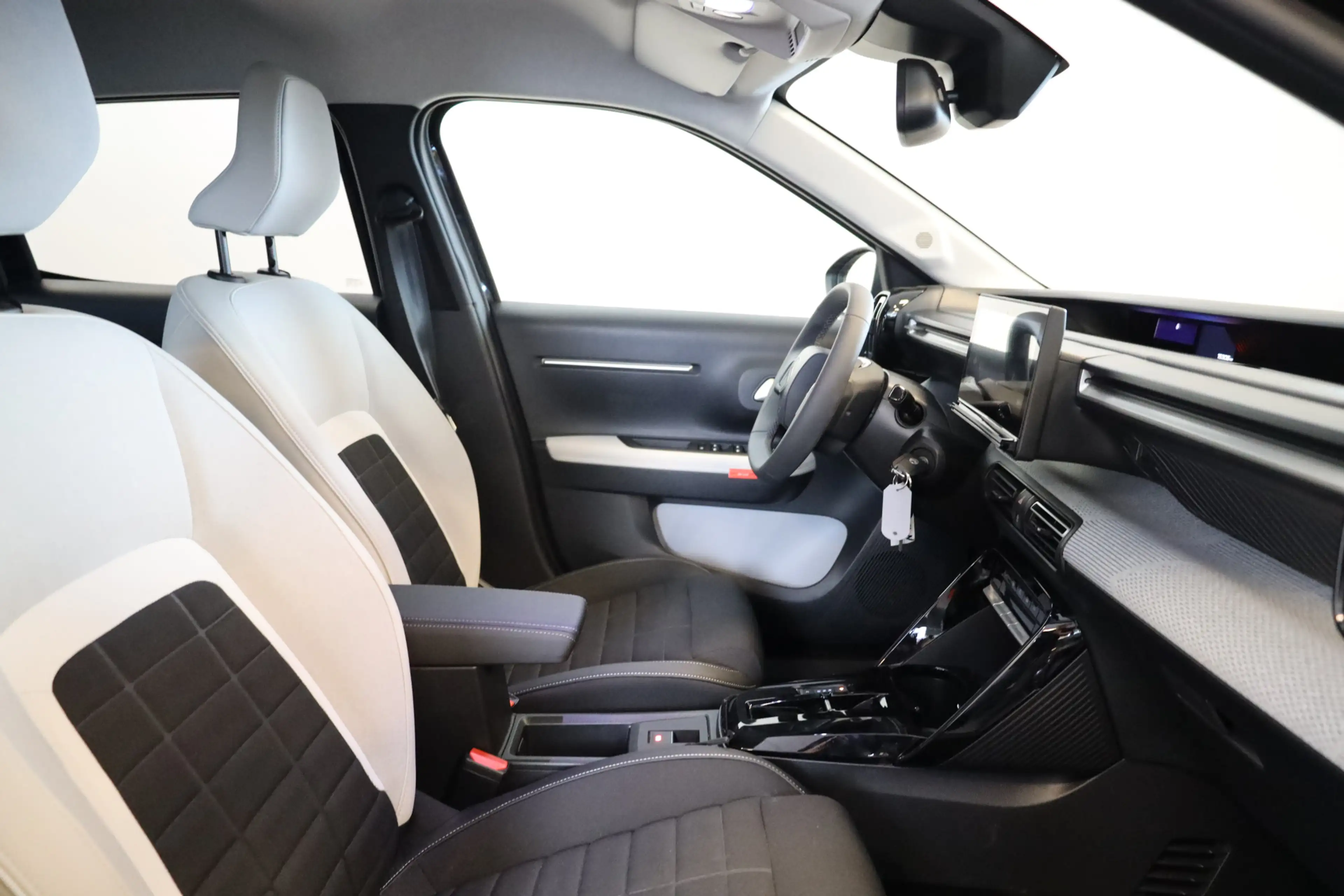 Citroen E-C3 Max 113pk 44 kWh | Carplay | Android auto | Lichtm — photo 3