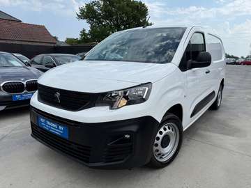 1.5 BLUEHDI L2 CARPLAY BLUETOOTH PARKEERSENSOREN A/C
