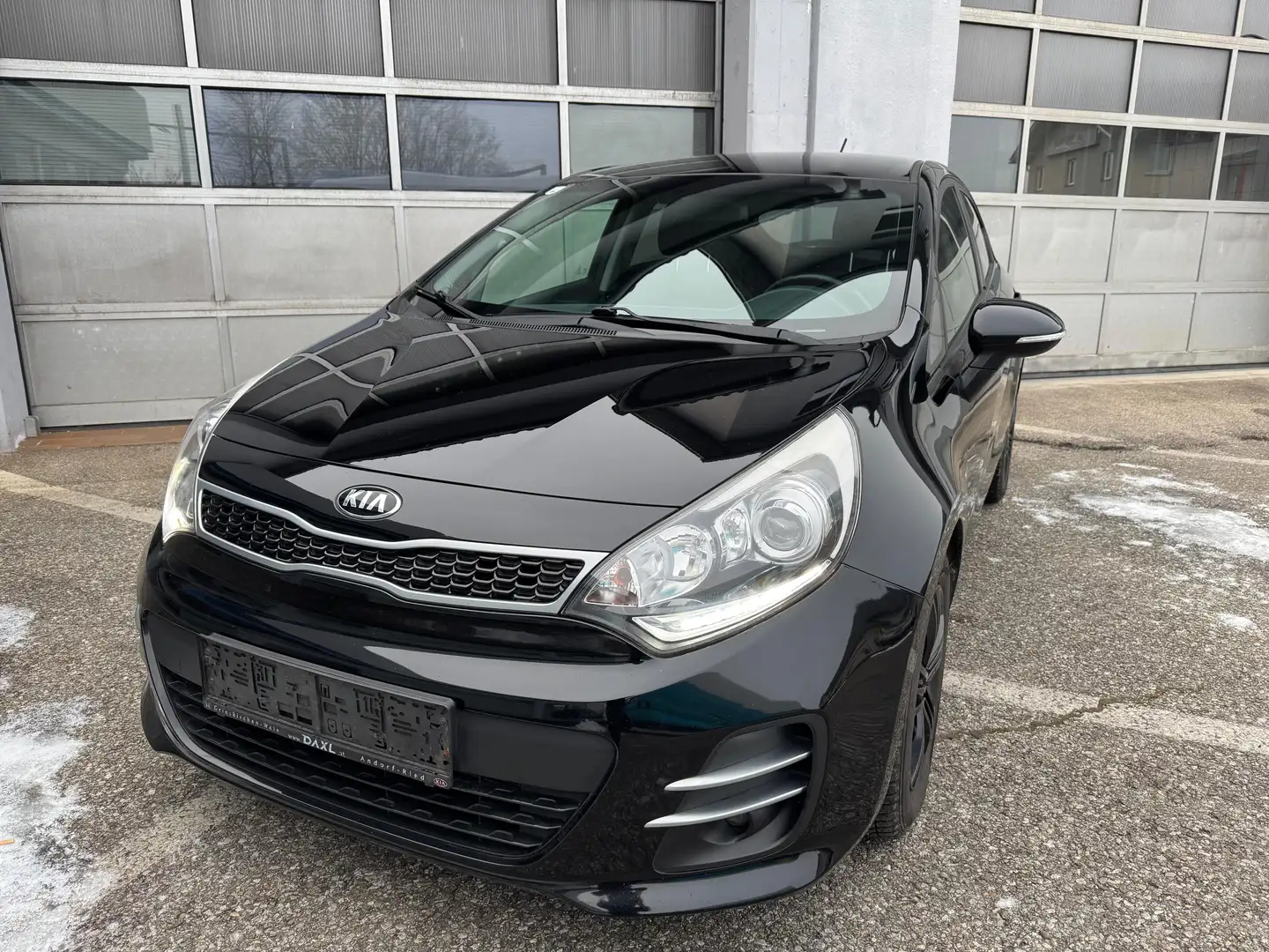 Kia Rio 1.2 MPI LED PDC Bluetooth Tempomat Schwarz - 2